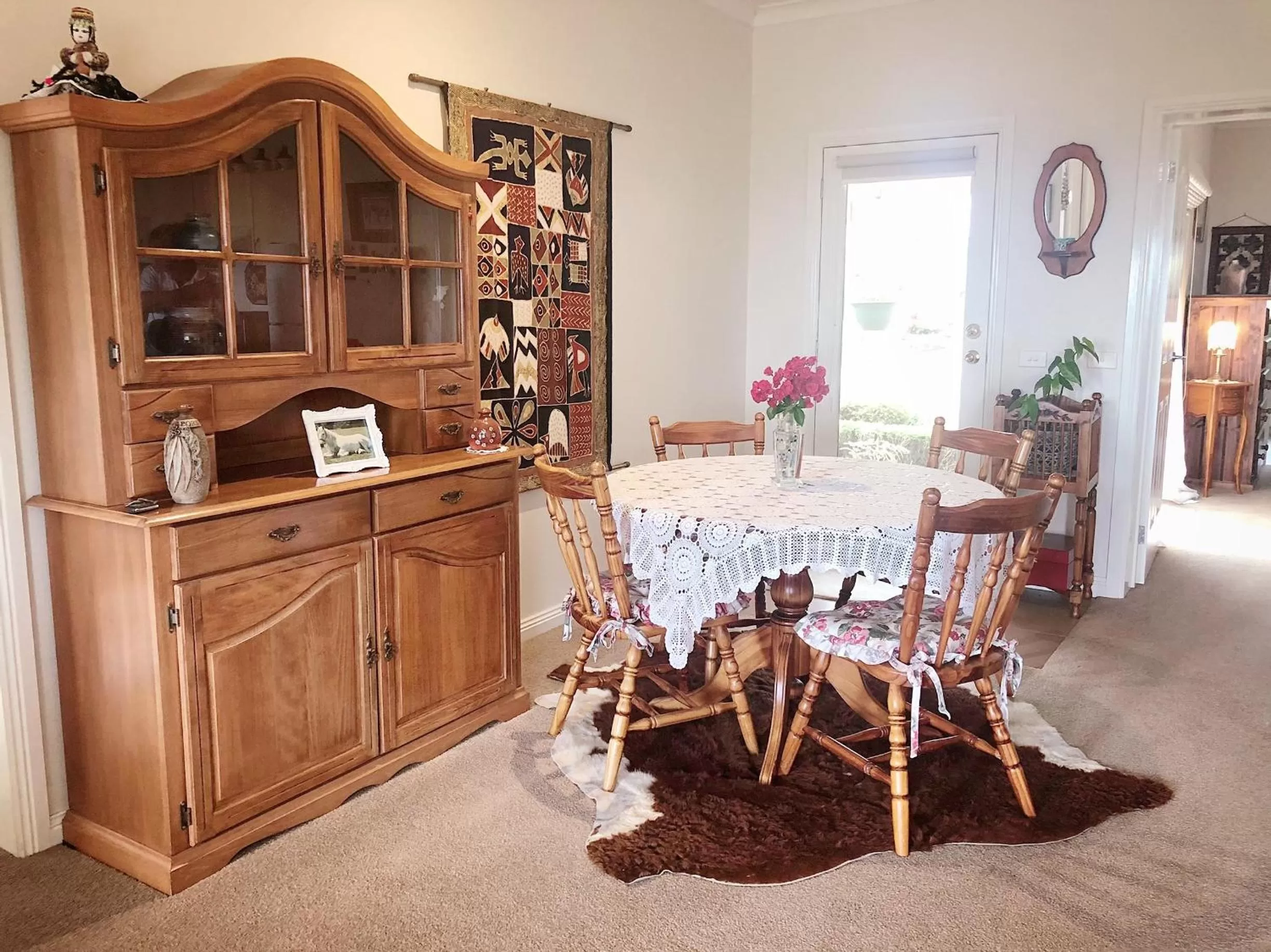 Dining Area in Rosewood Park Guest Suite