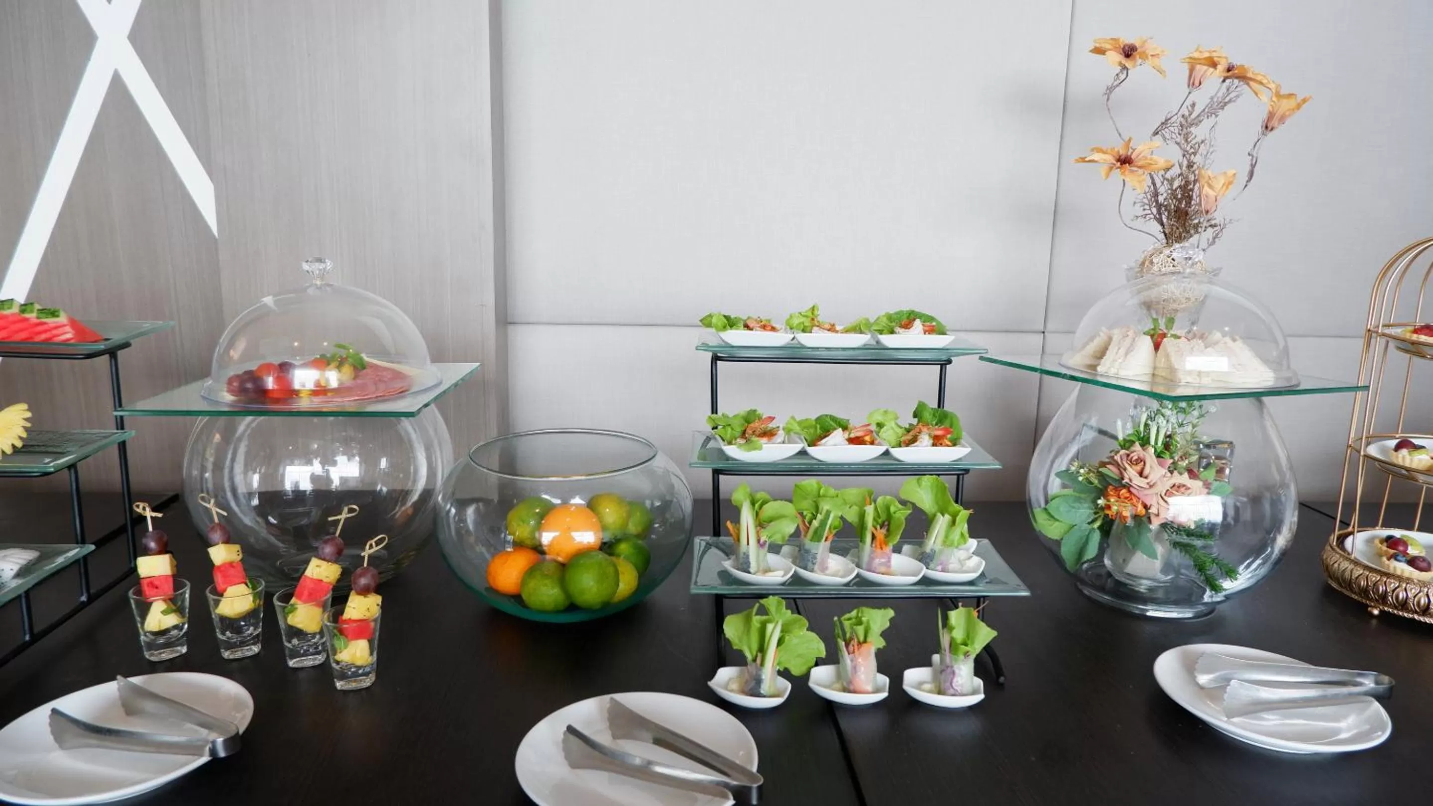 Communal lounge/ TV room in Grand Fortune Hotel Nakhon Si Thammarat