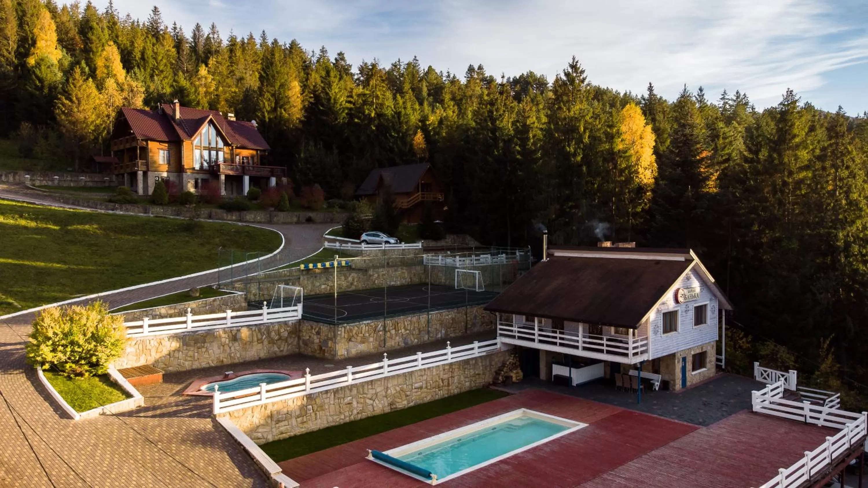Property building in Wellland Hotel
