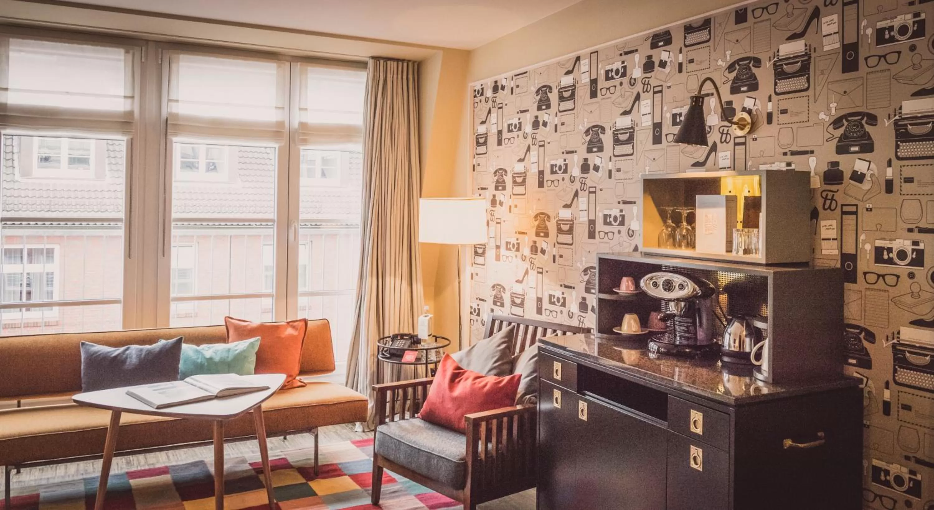 Photo of the whole room in Henri Hotel Hamburg Downtown