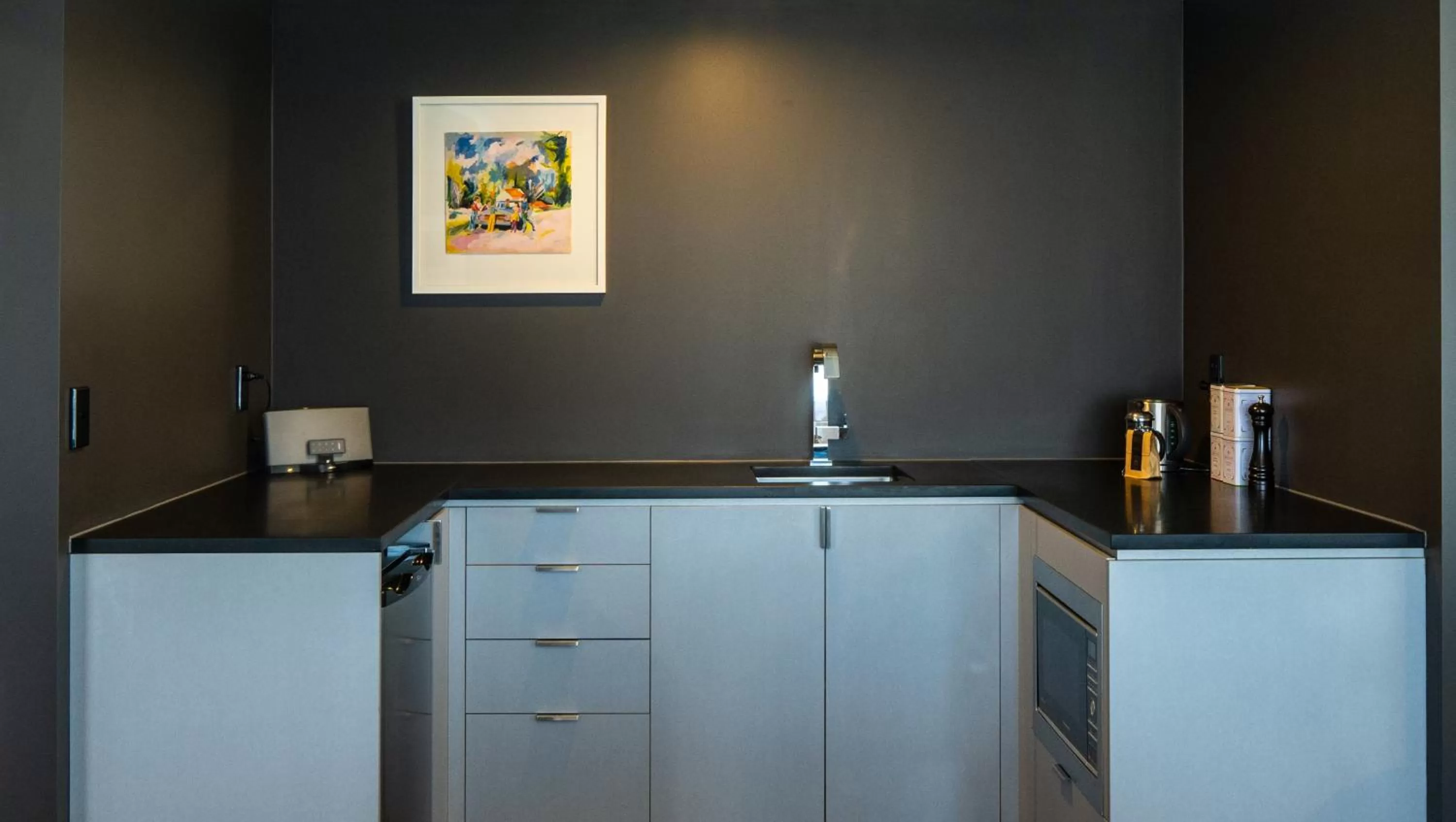 Coffee/tea facilities in Hotel Montreal