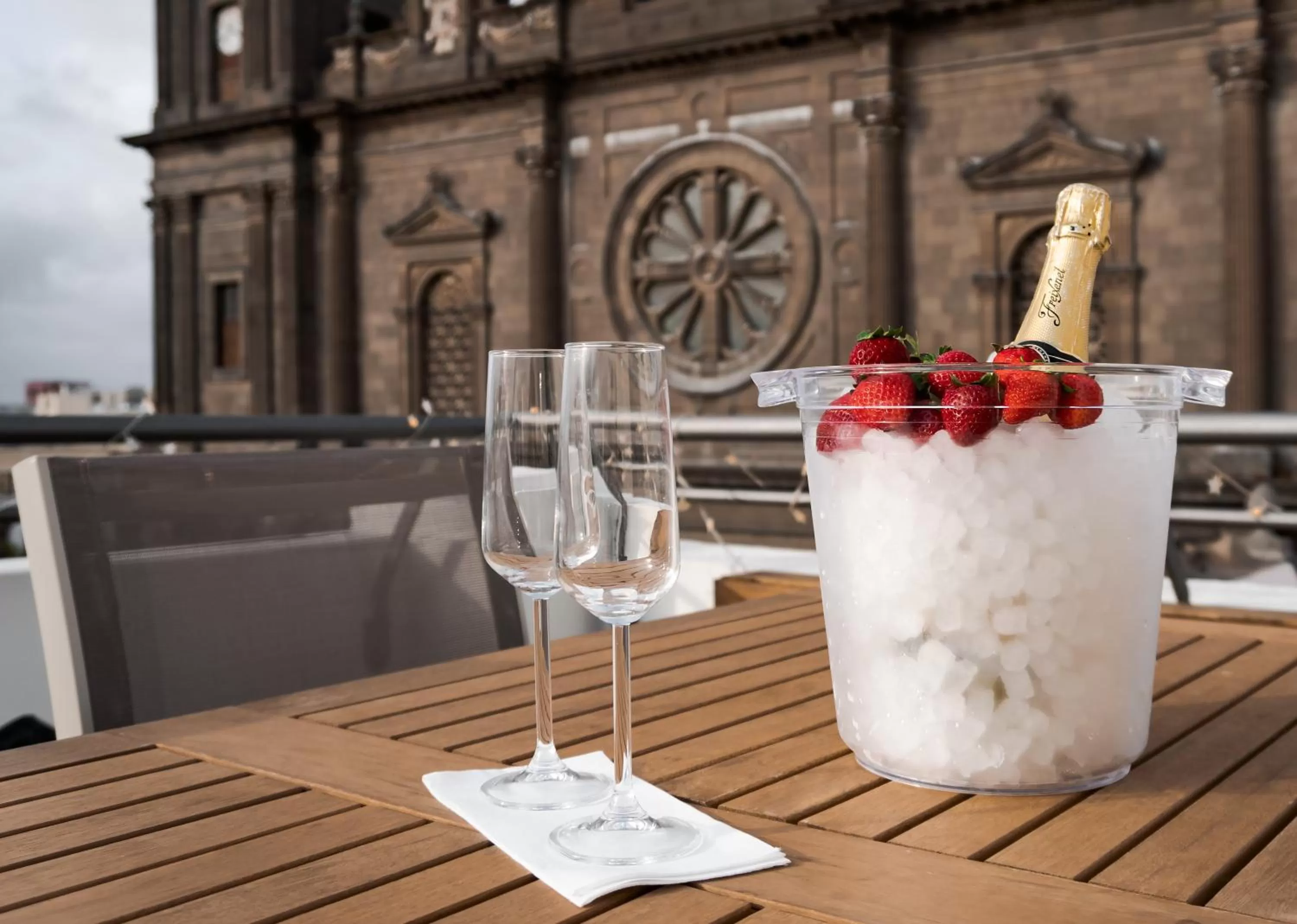 Balcony/Terrace in Santa Ana Suite & Rooms