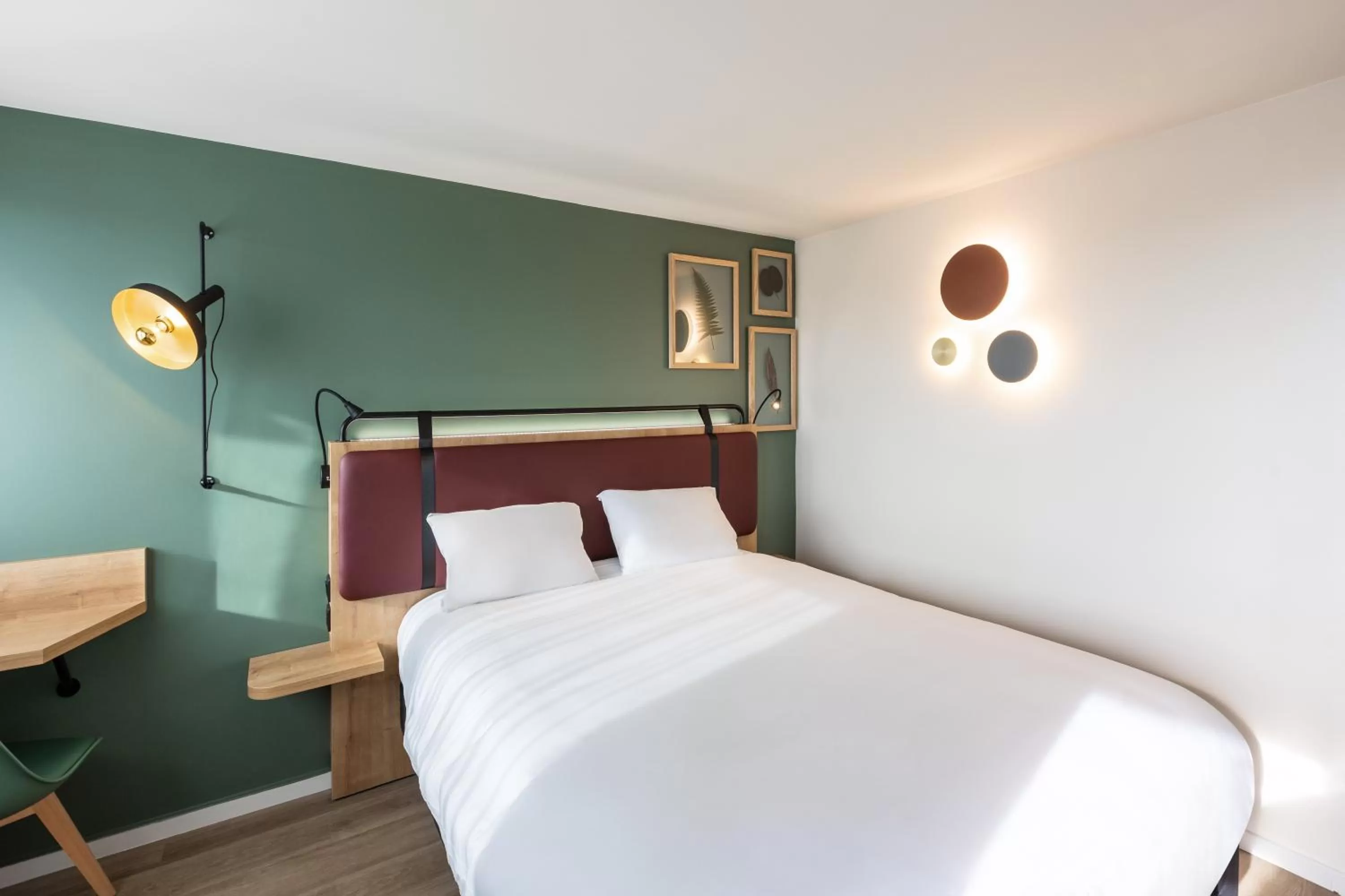 Bed in Campanile La Rochelle Nord - Puilboreau Chagnolet