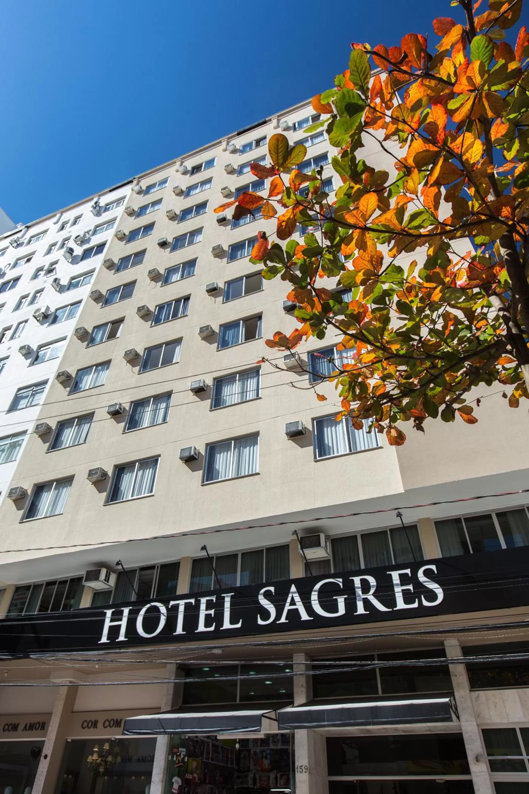 Property building in Hotel Sagres Praia