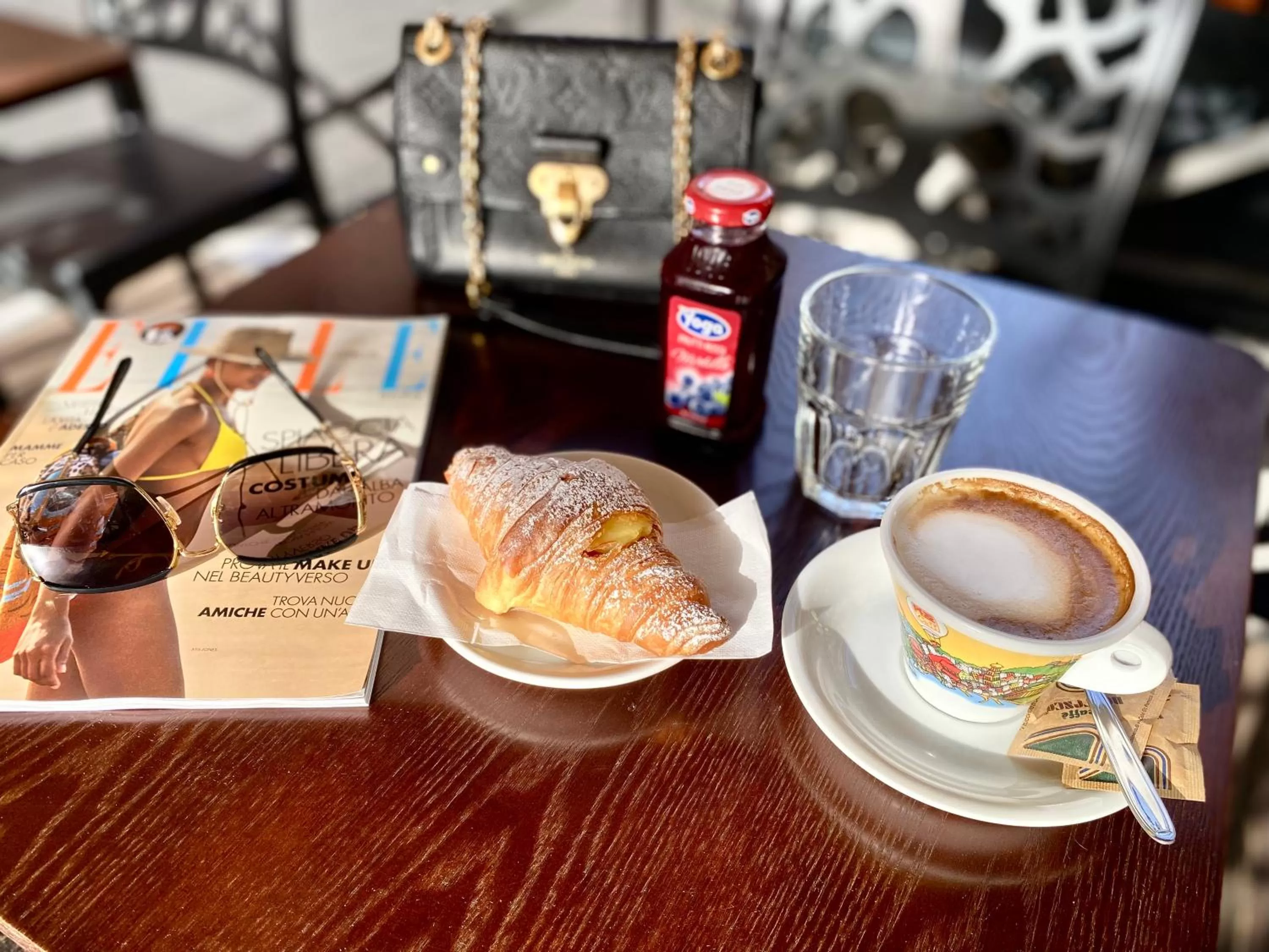 Restaurant/places to eat in Relais Roma Vaticano - METRO station Ottaviano