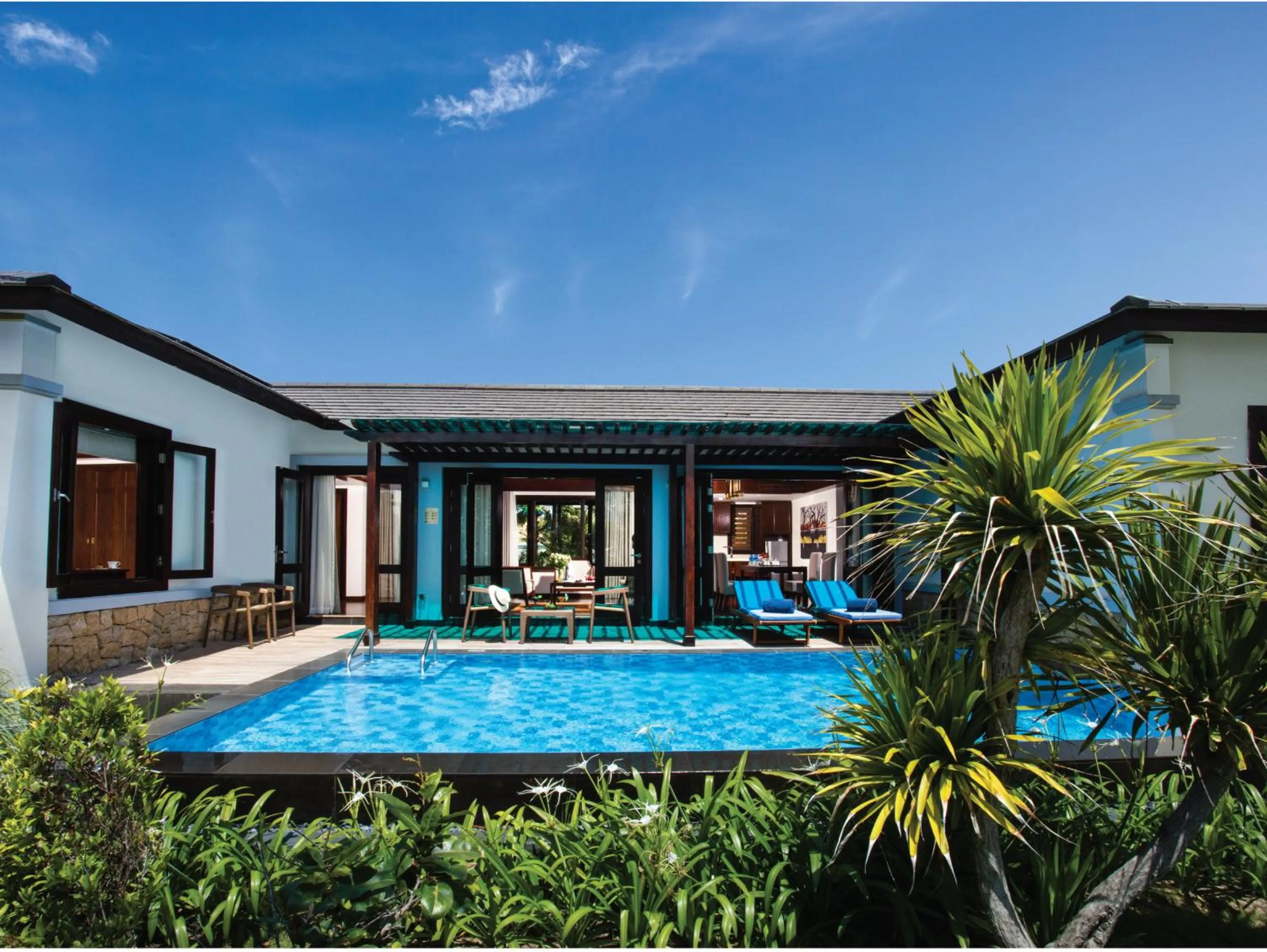 Three-Bedroom Pool Villa in Duyen Ha Resort Cam Ranh