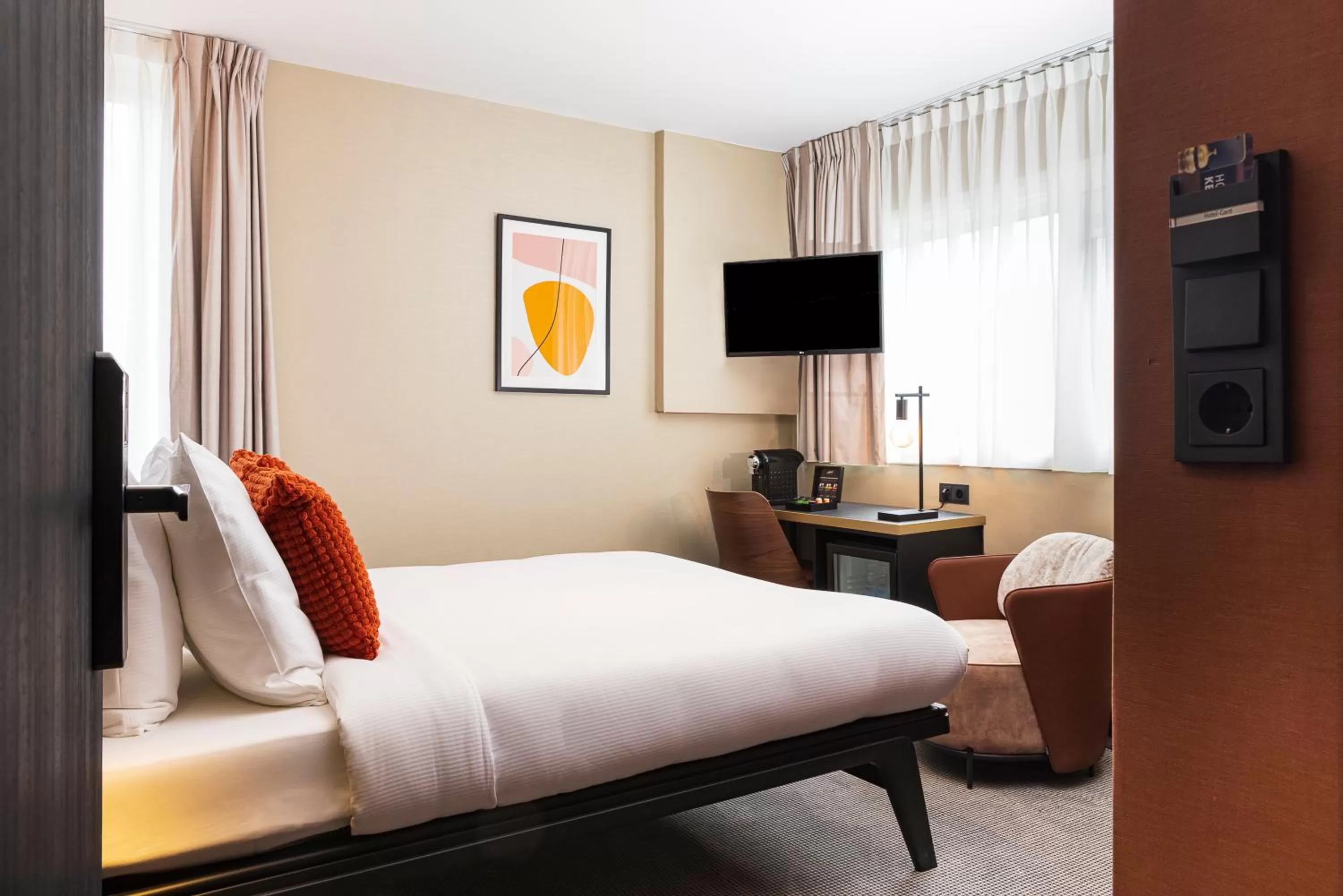 Photo of the whole room, Bed in Huygens Place Amsterdam