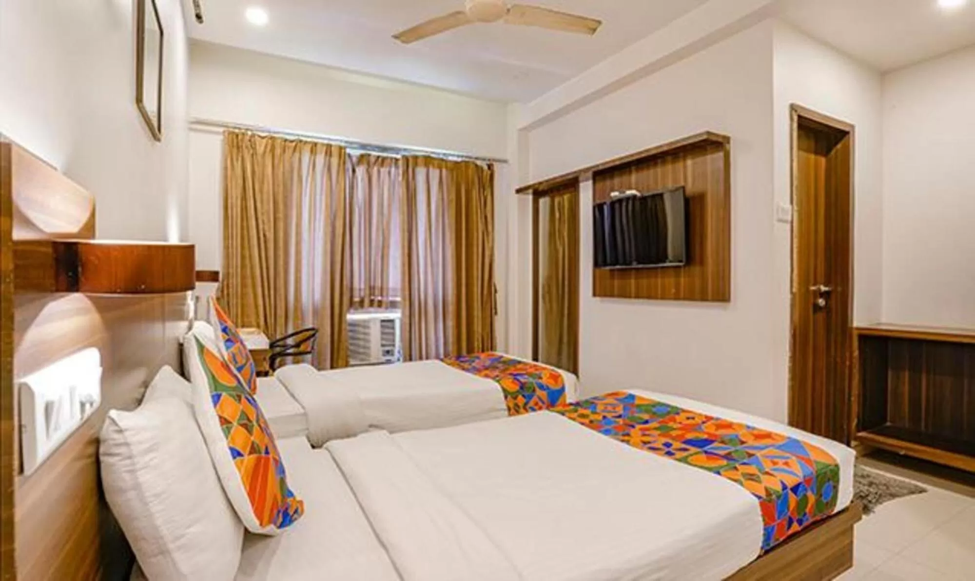 Bed in SriKrishna Paradise Hotel Thane Navi Mumbai