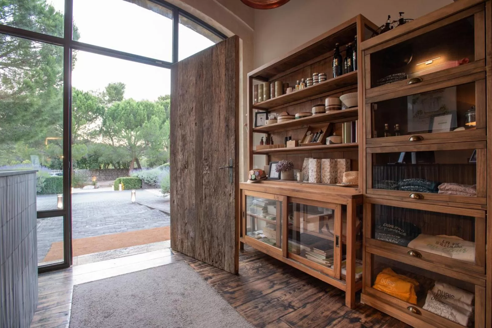 Facade/entrance in Domaine la Pierre Blanche