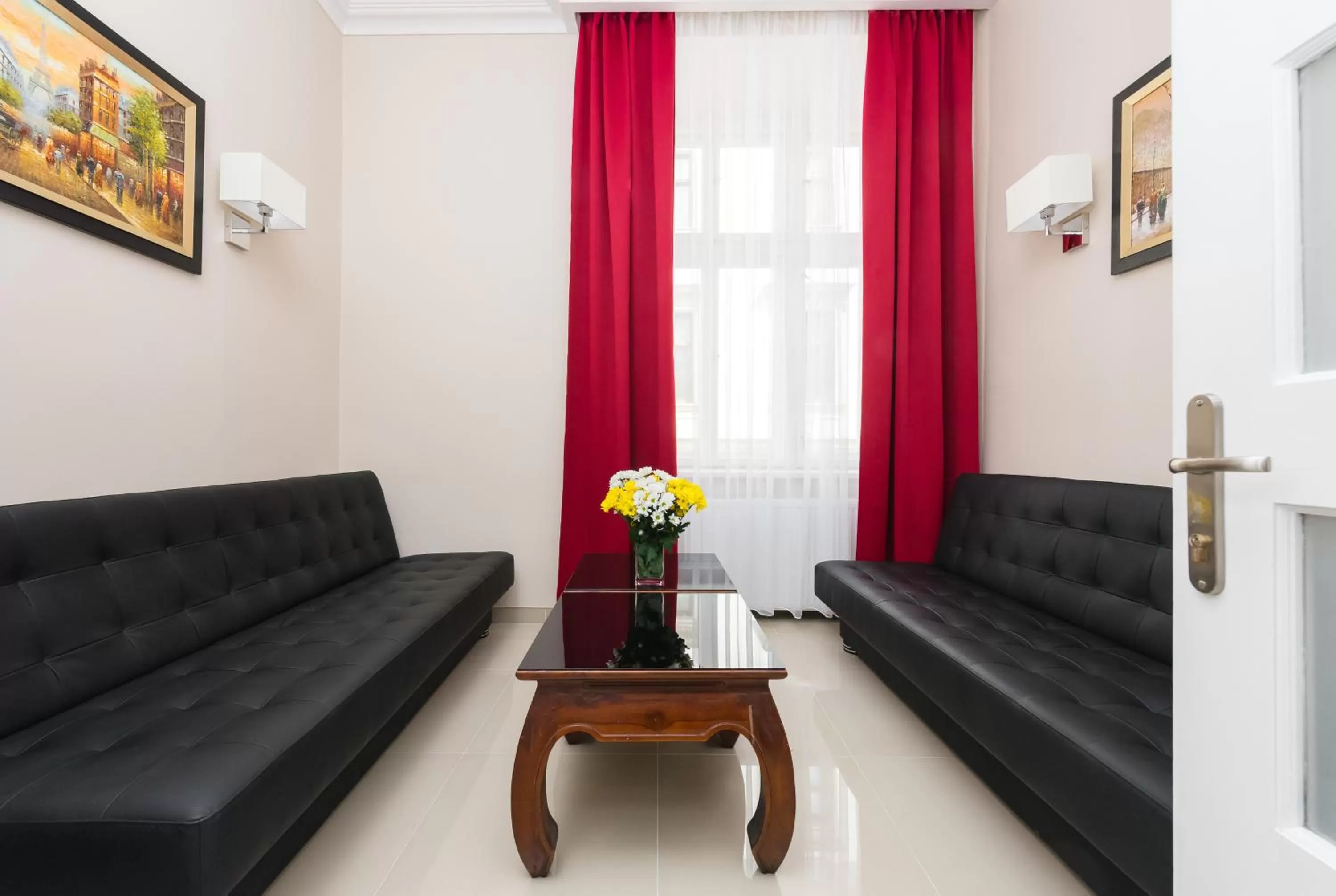 Living room, Seating Area in Rembrandt Aparthotel