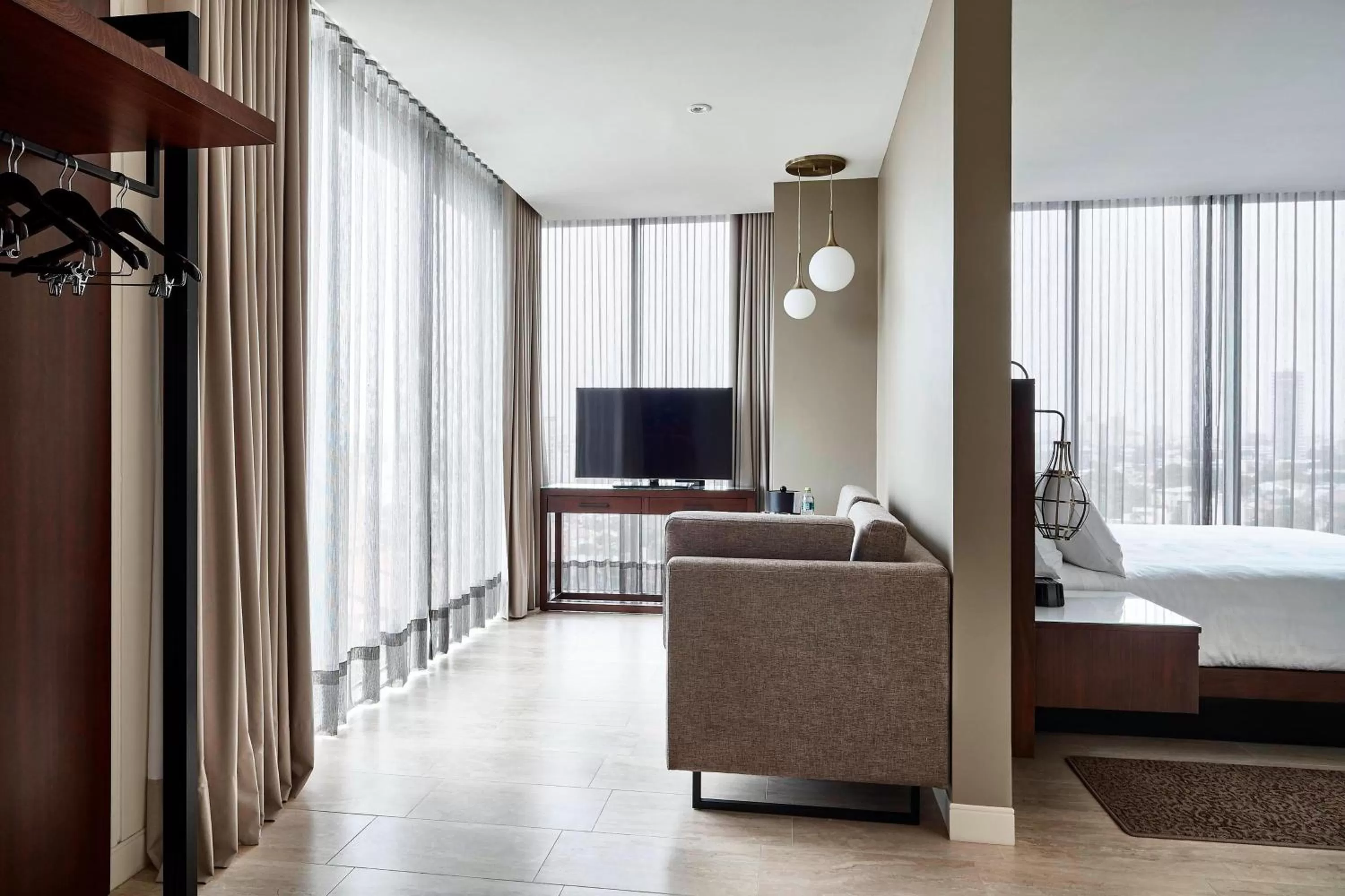 Photo of the whole room, Bed in Marriott Santa Cruz de la Sierra Hotel