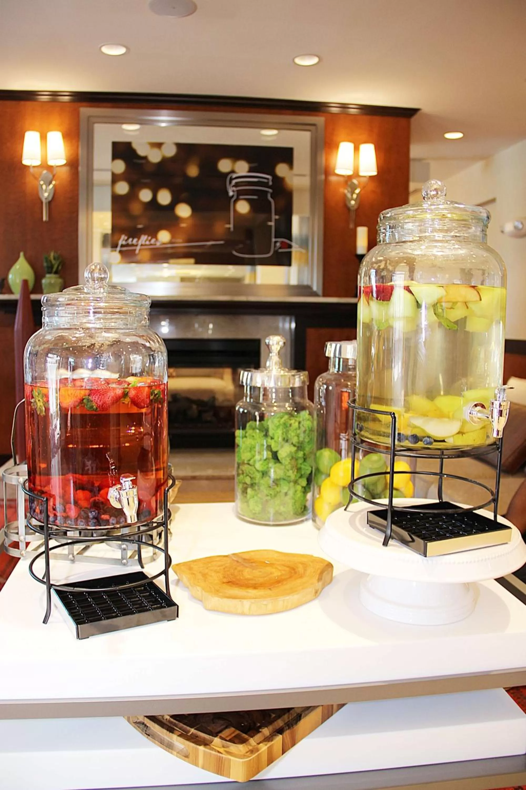 Lobby or reception in Hilton Garden Inn Falls Church