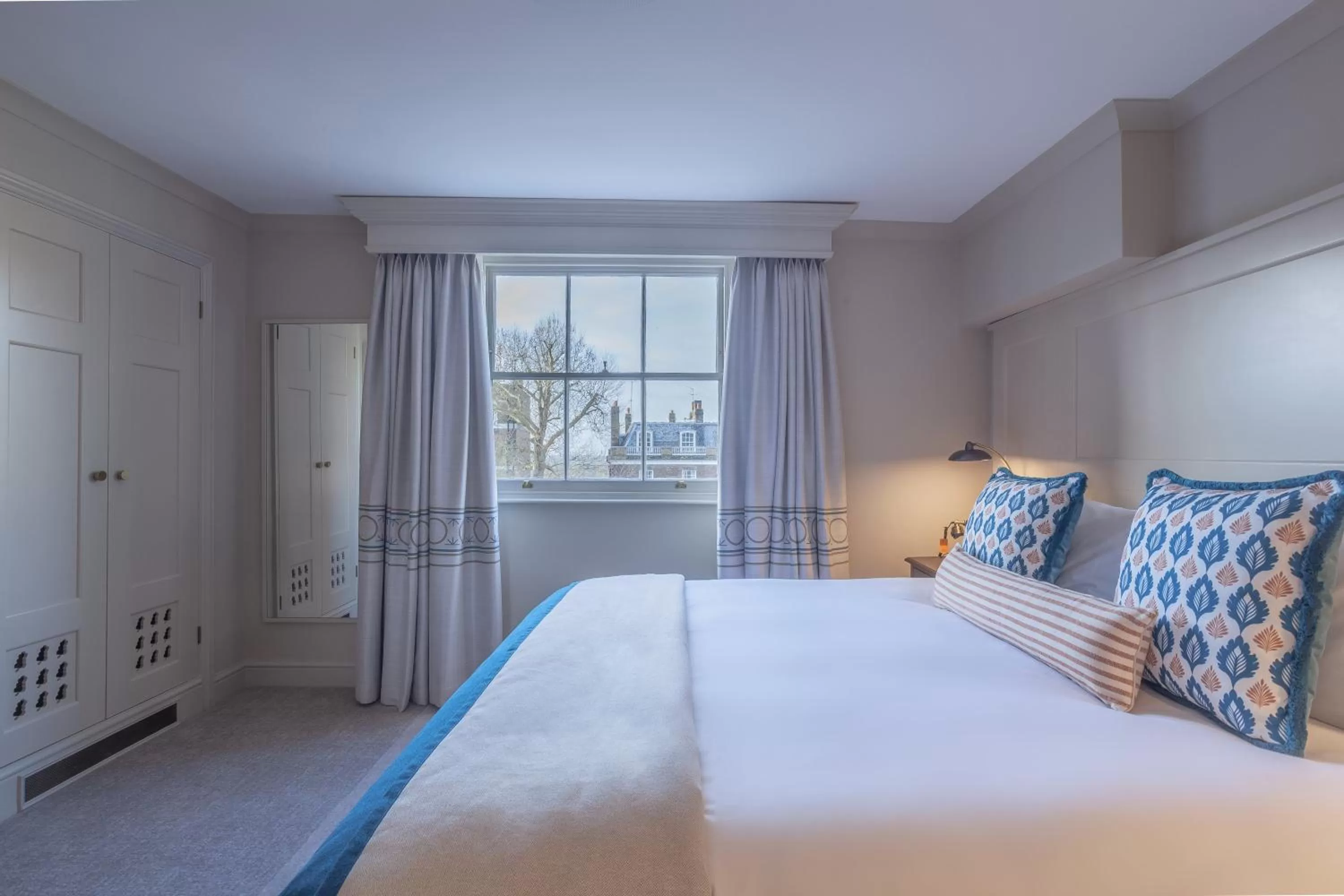 Bedroom, Bed in Richmond Hill Hotel