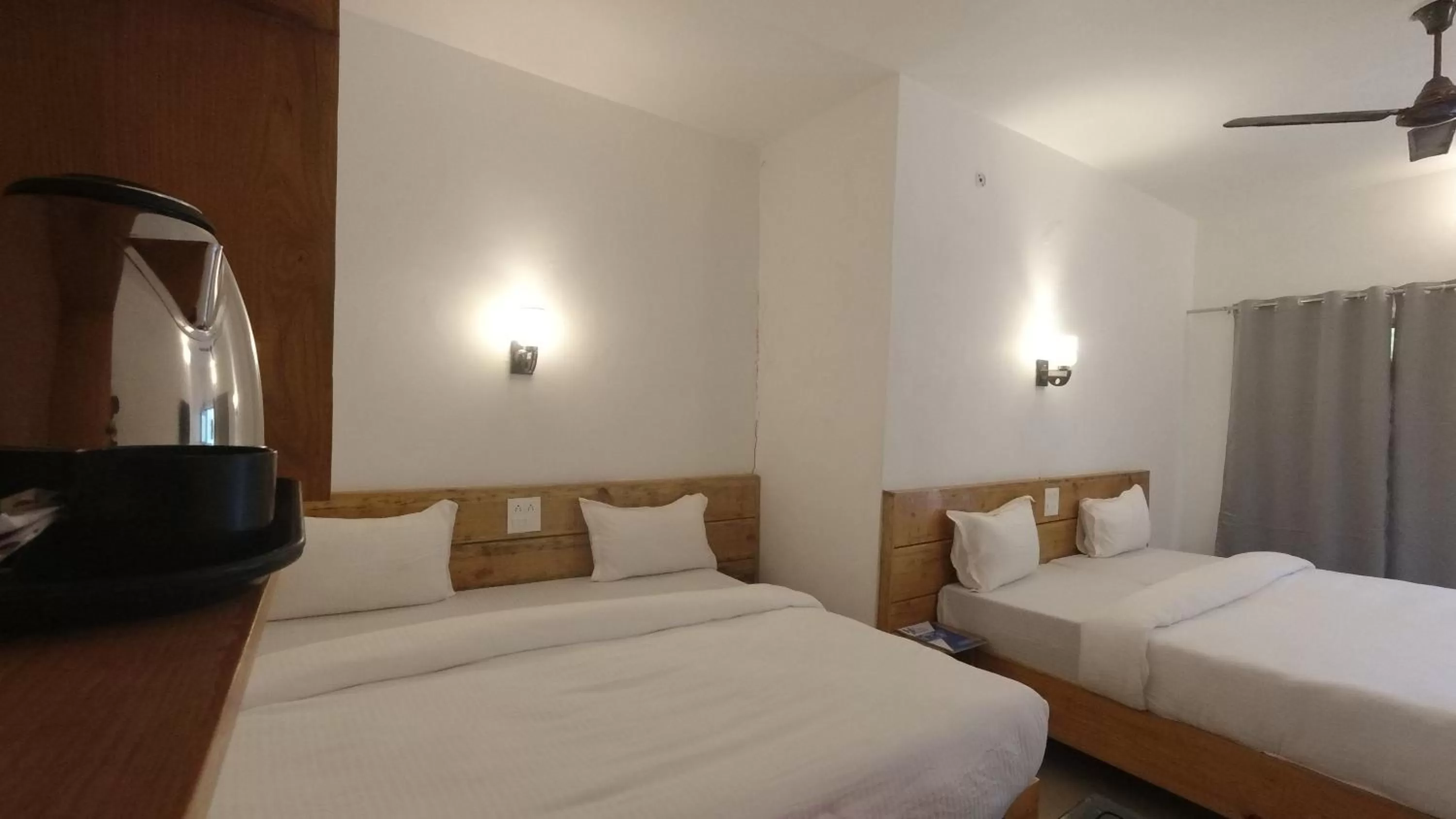 Bedroom, Bed in H7 Stay On The Ganges, Yoga & Spa Resort, Rishikesh