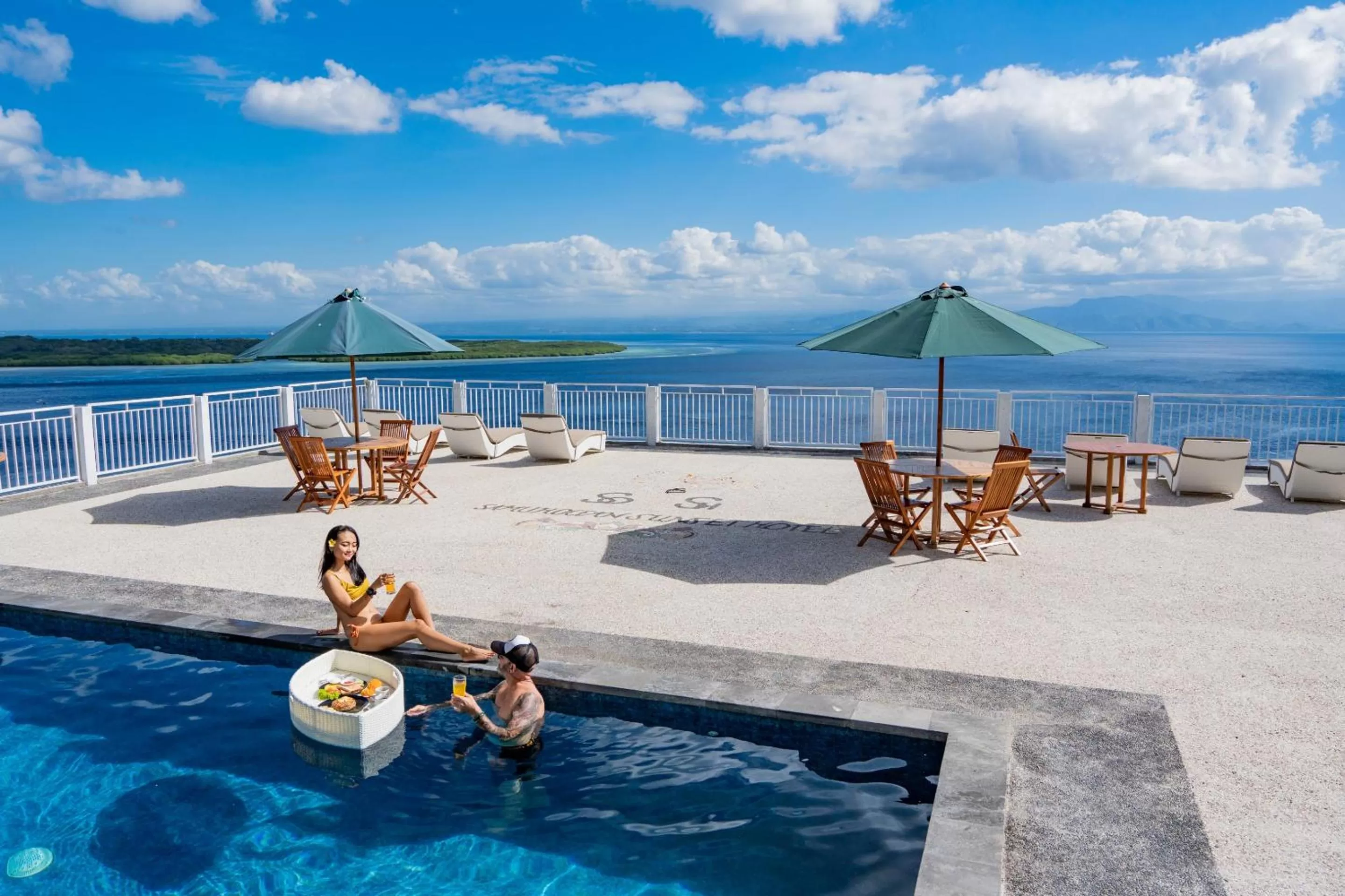 Patio in Samuh Sunset Nusa Penida by GenuineHost