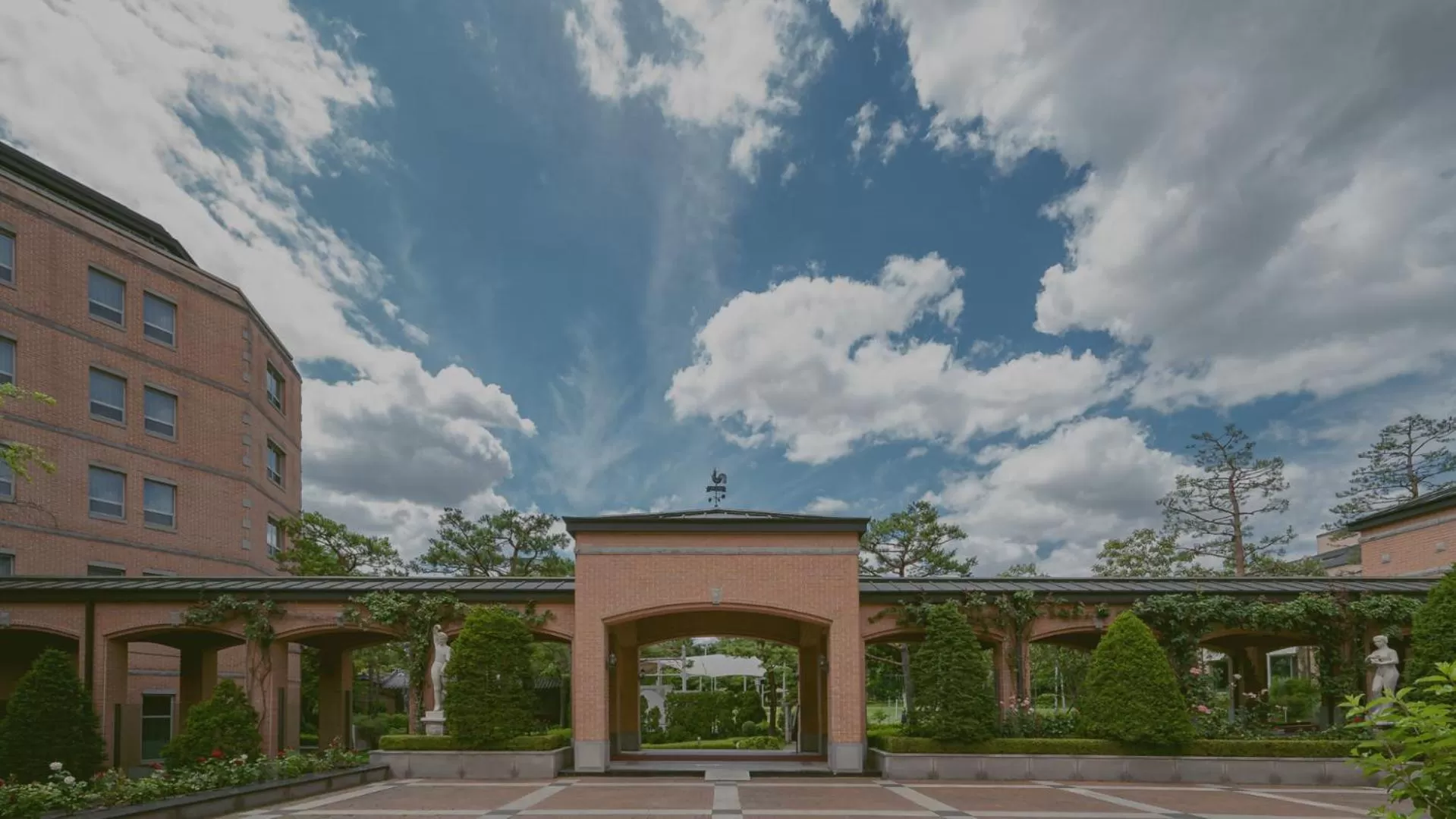 Property building in Mayfield Hotel Seoul