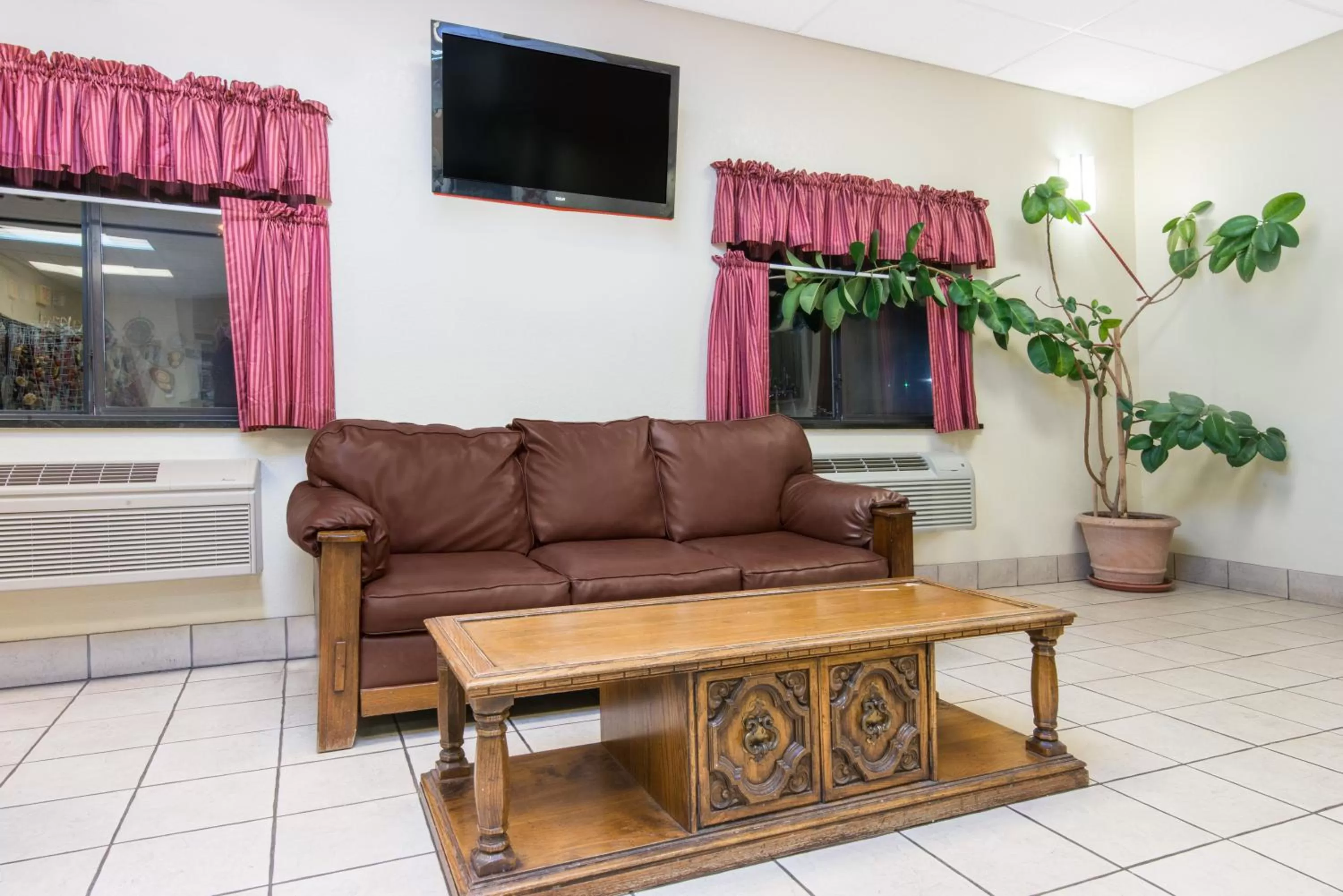 Lobby or reception in Super 8 by Wyndham Santa Rosa