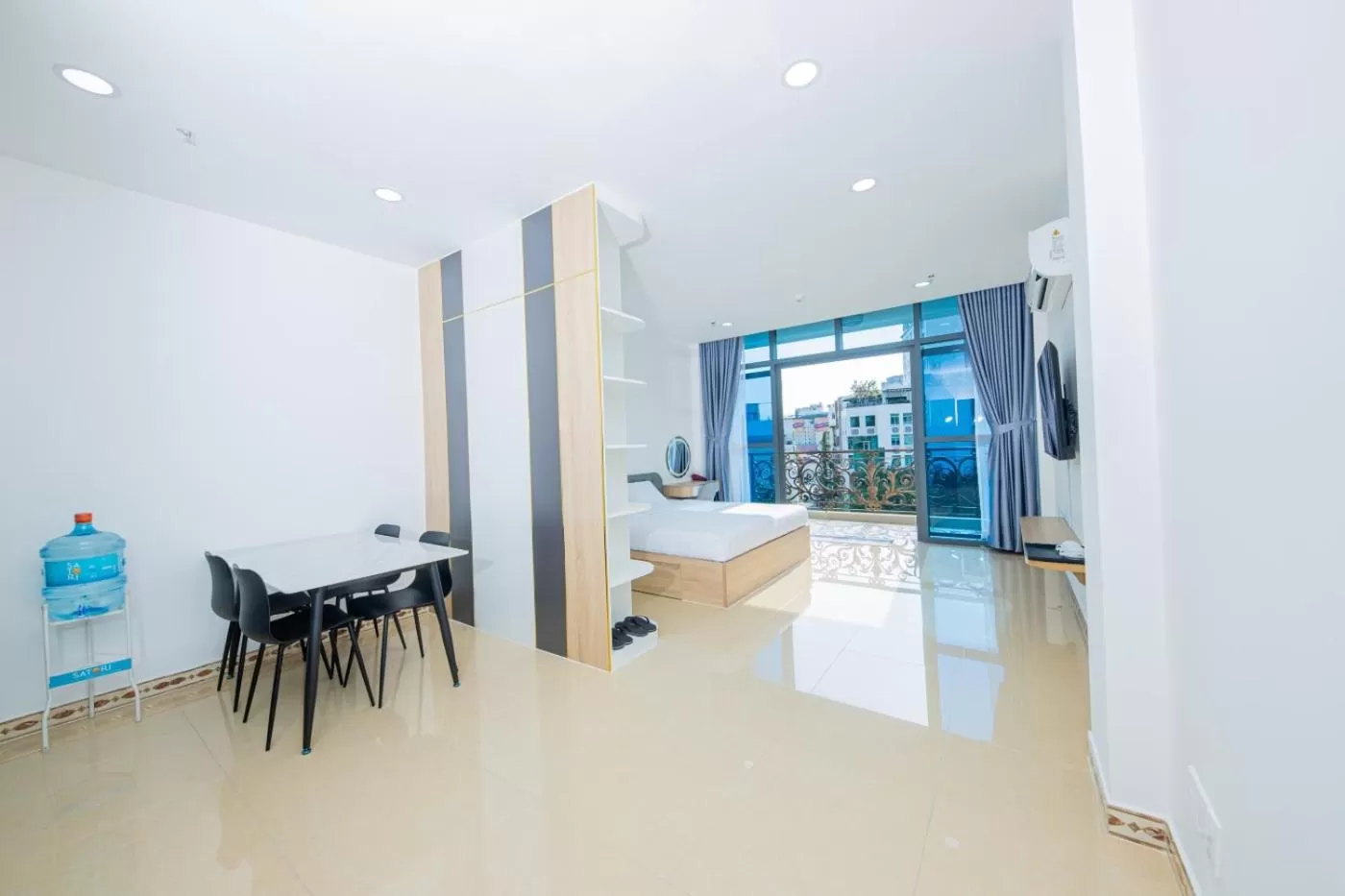 Living room, Dining Area in Chanh Huy Apartments & Hotel