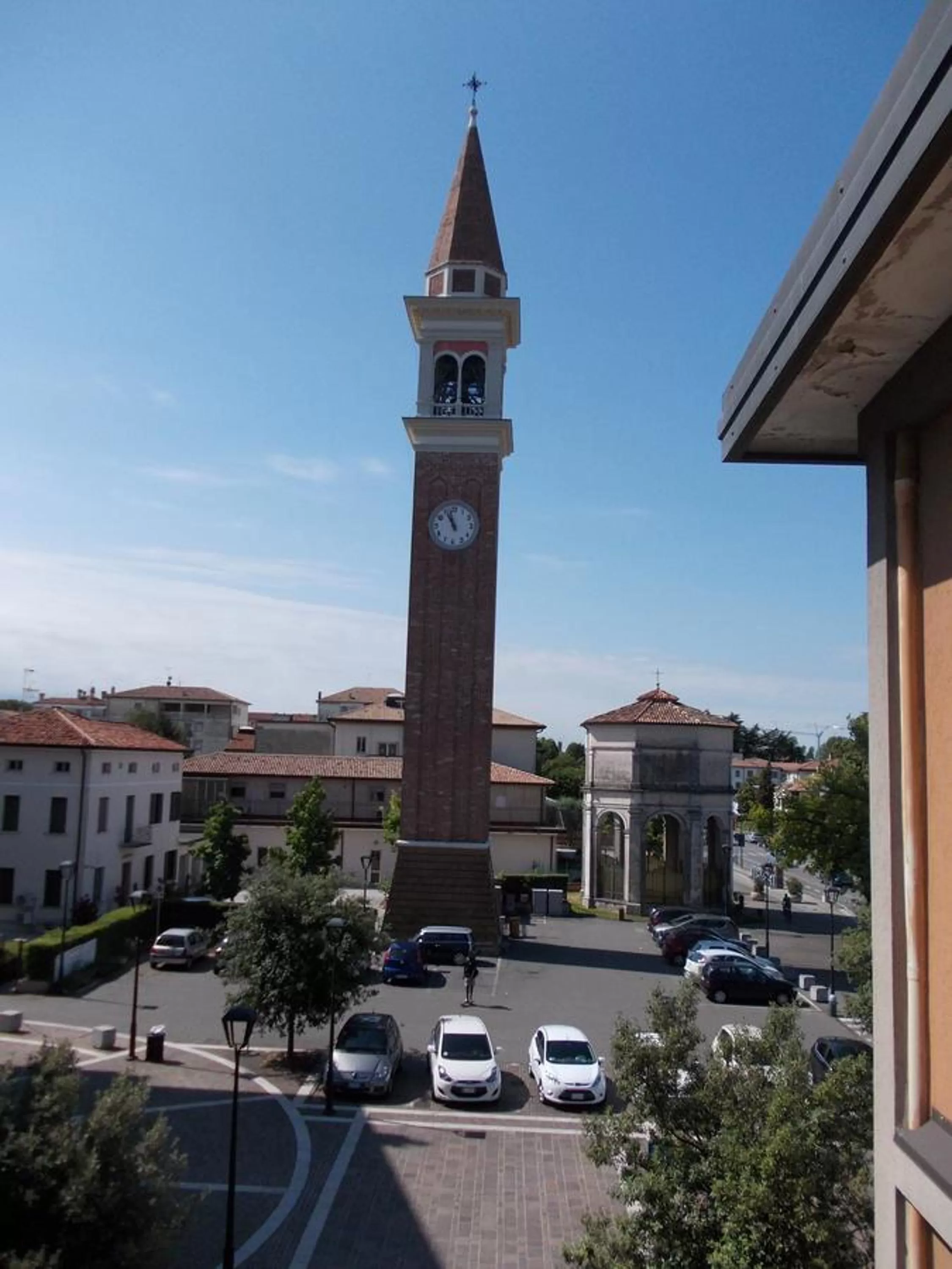 Landmark view in Travellers Lodge Bed & Rooms