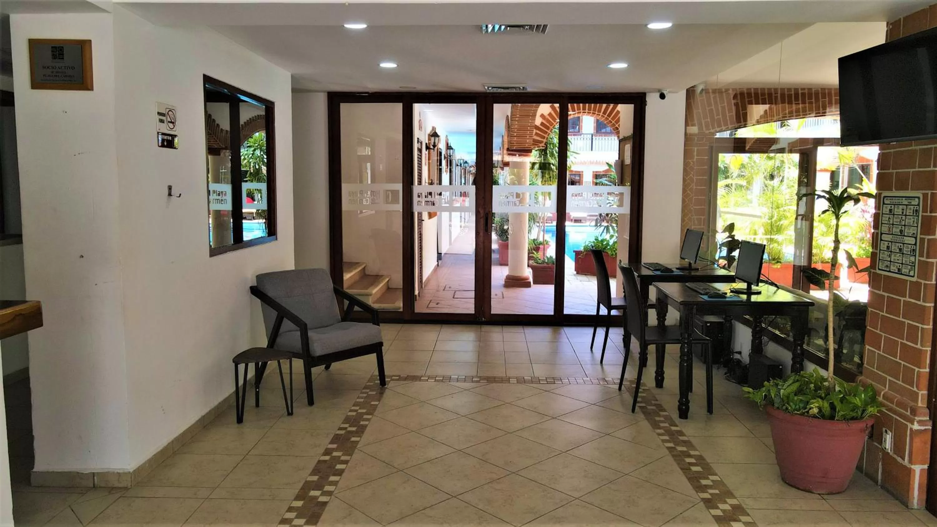 Lobby or reception in Hotel Colonial Playa del Carmen