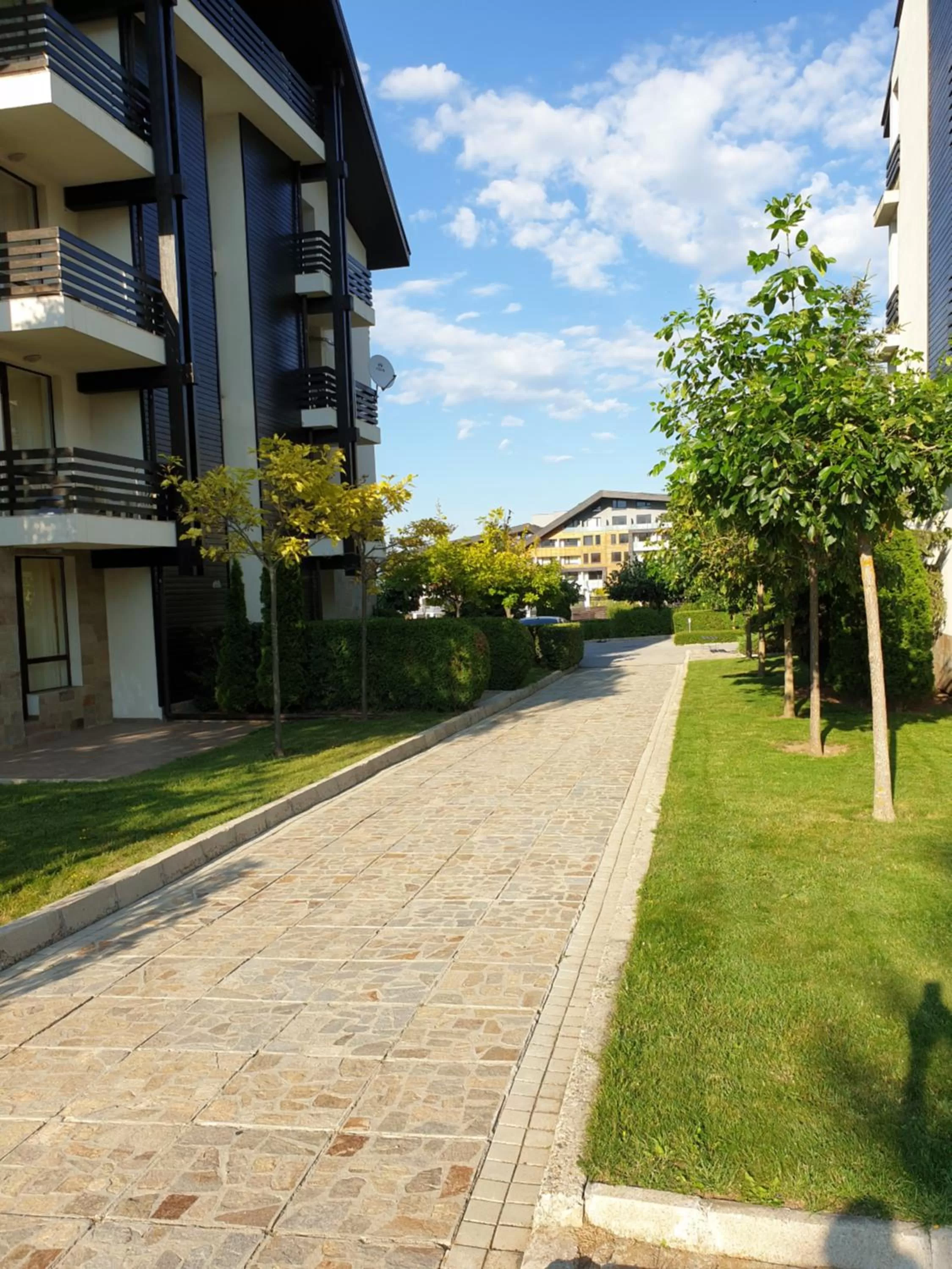 Patio in Private Studio in Aspen Golf and Ski Resort
