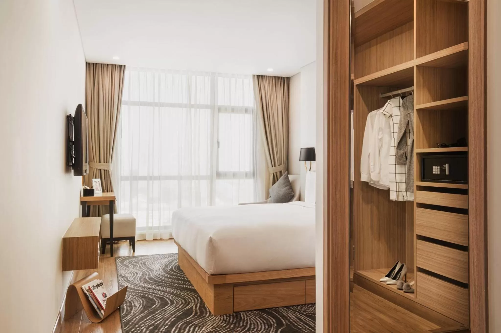 Bedroom, Bed in Oakwood Residence Saigon