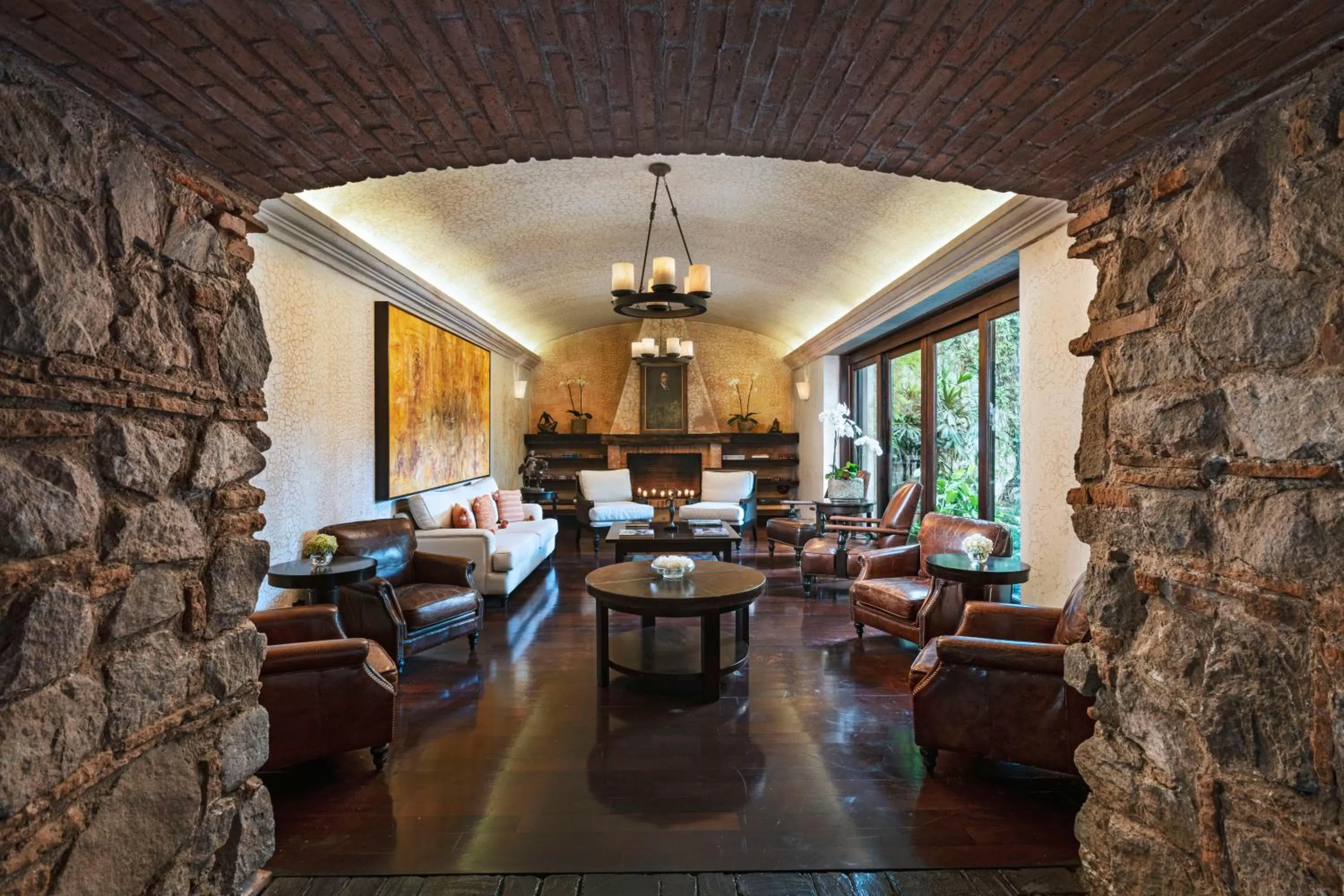 Living room in El Convento Boutique Hotel