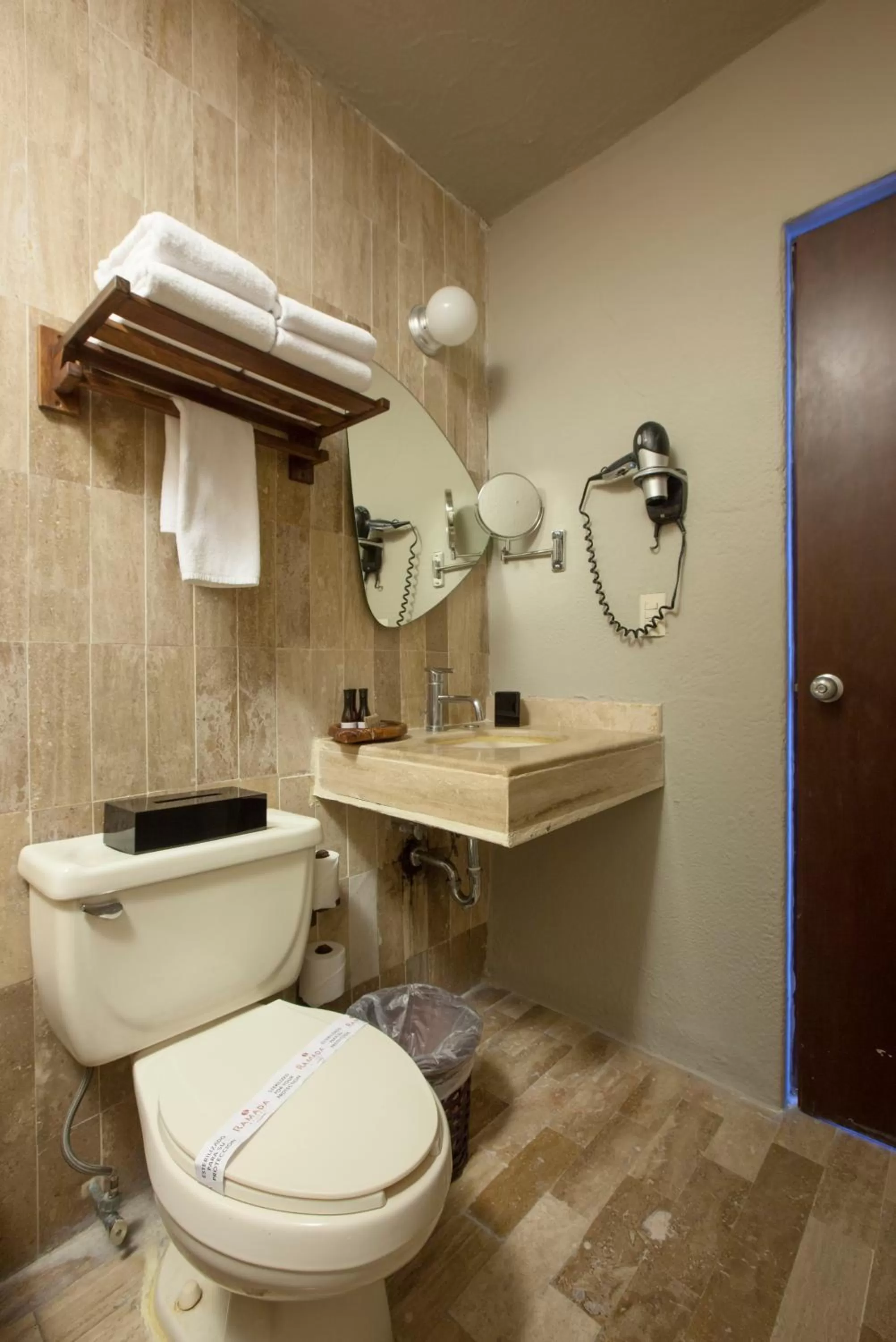 Bathroom in Gaviana Resort