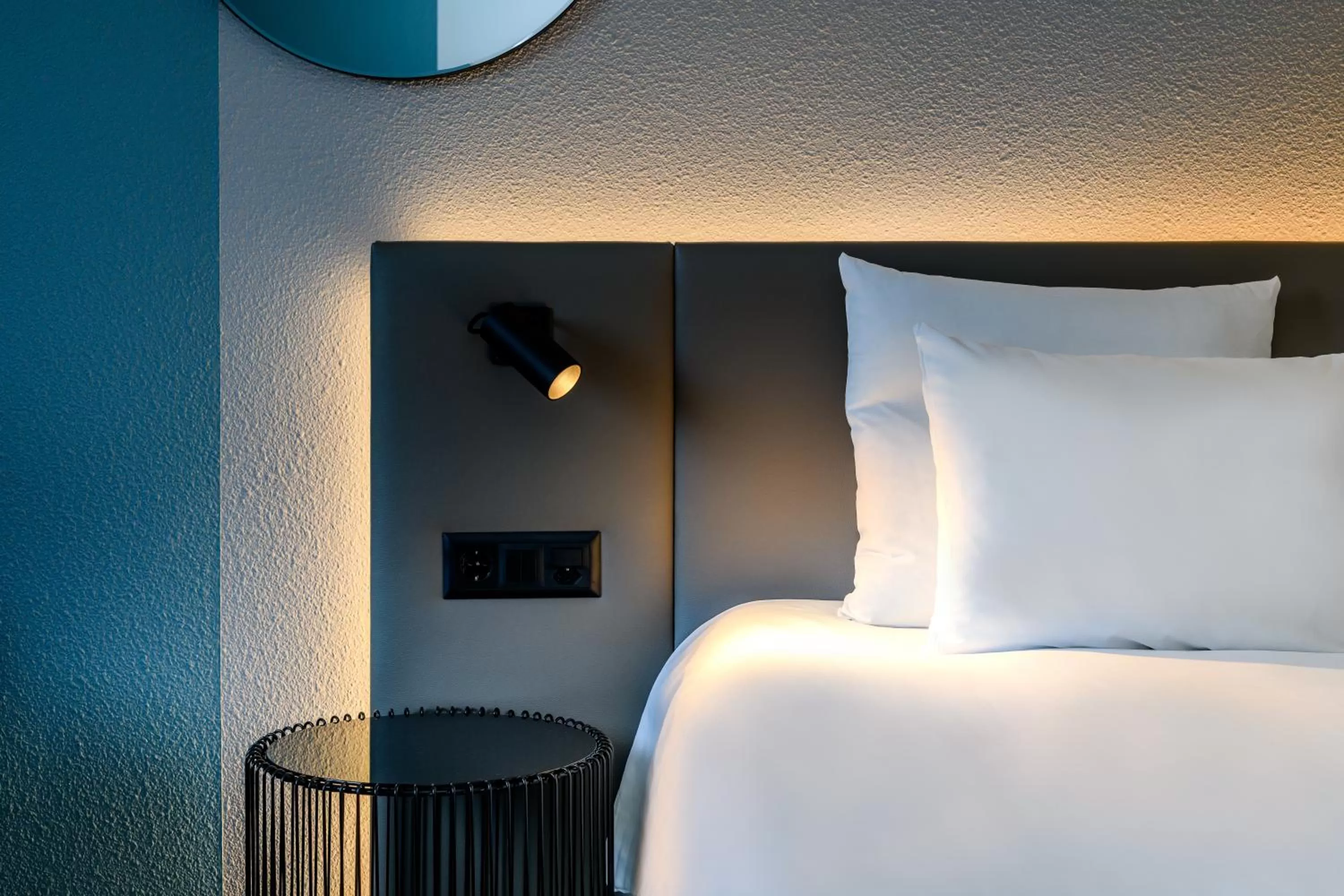 Bed in Novotel Zurich City West
