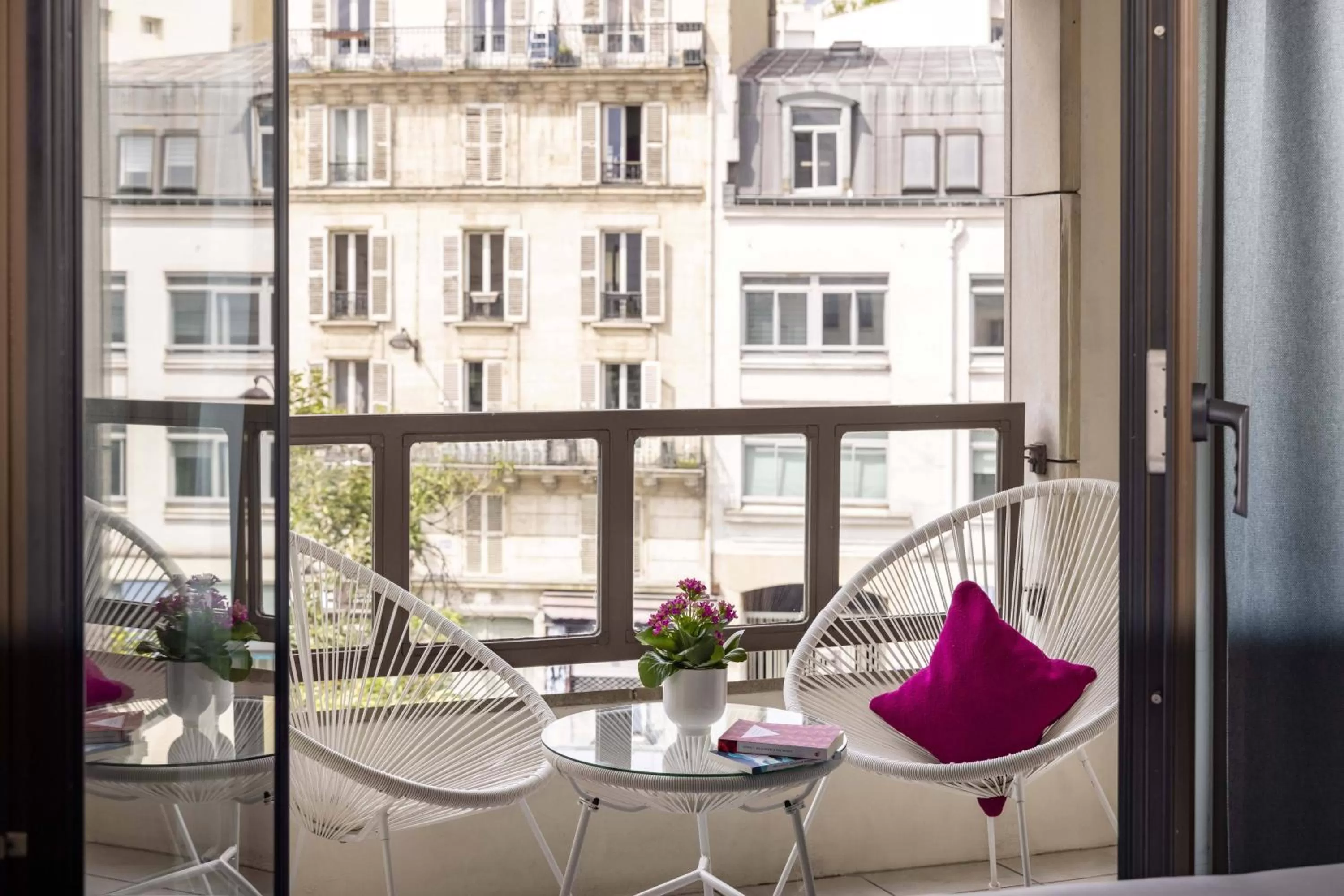 Balcony/Terrace in Hotel Paris Louis Blanc