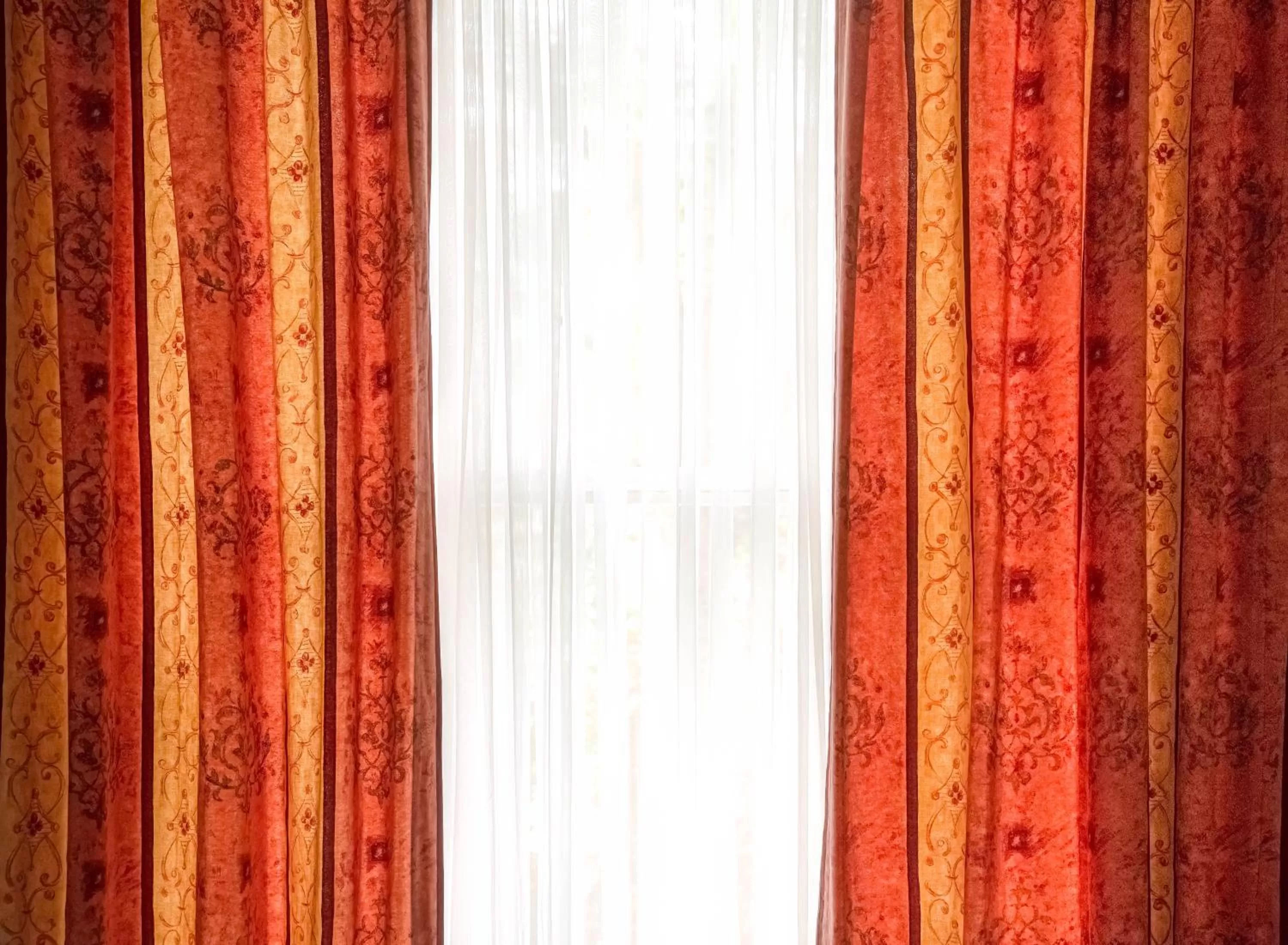 Decorative detail in Shakespeare Hotel