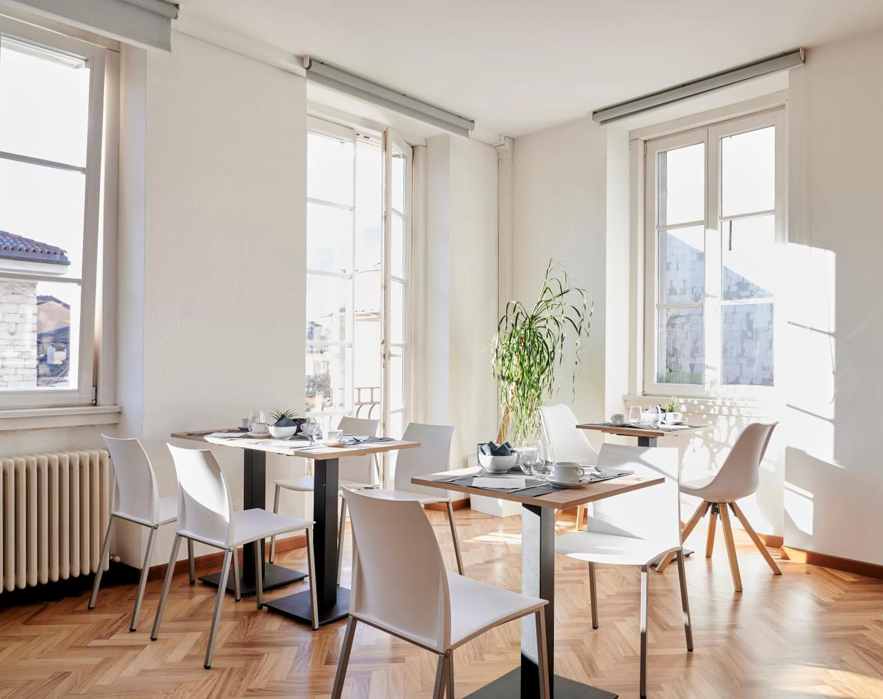 Lainez Rooms & Suites