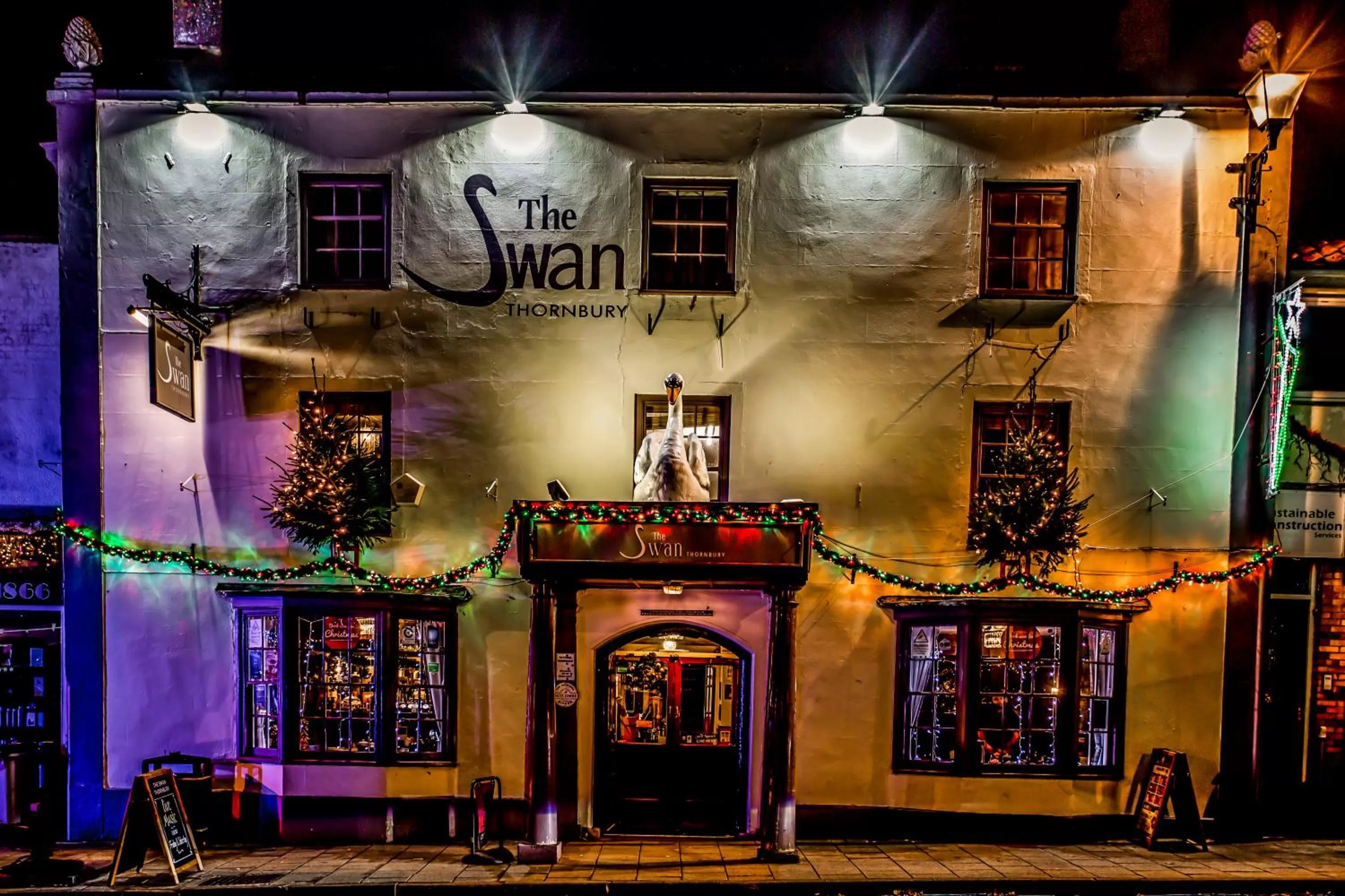 Facade/entrance in The Swan