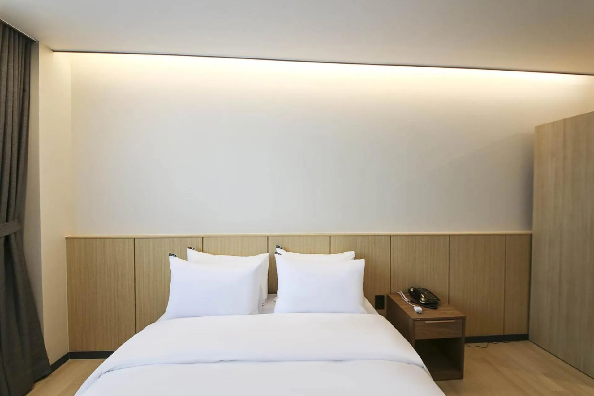 Bed in Benikea hotel