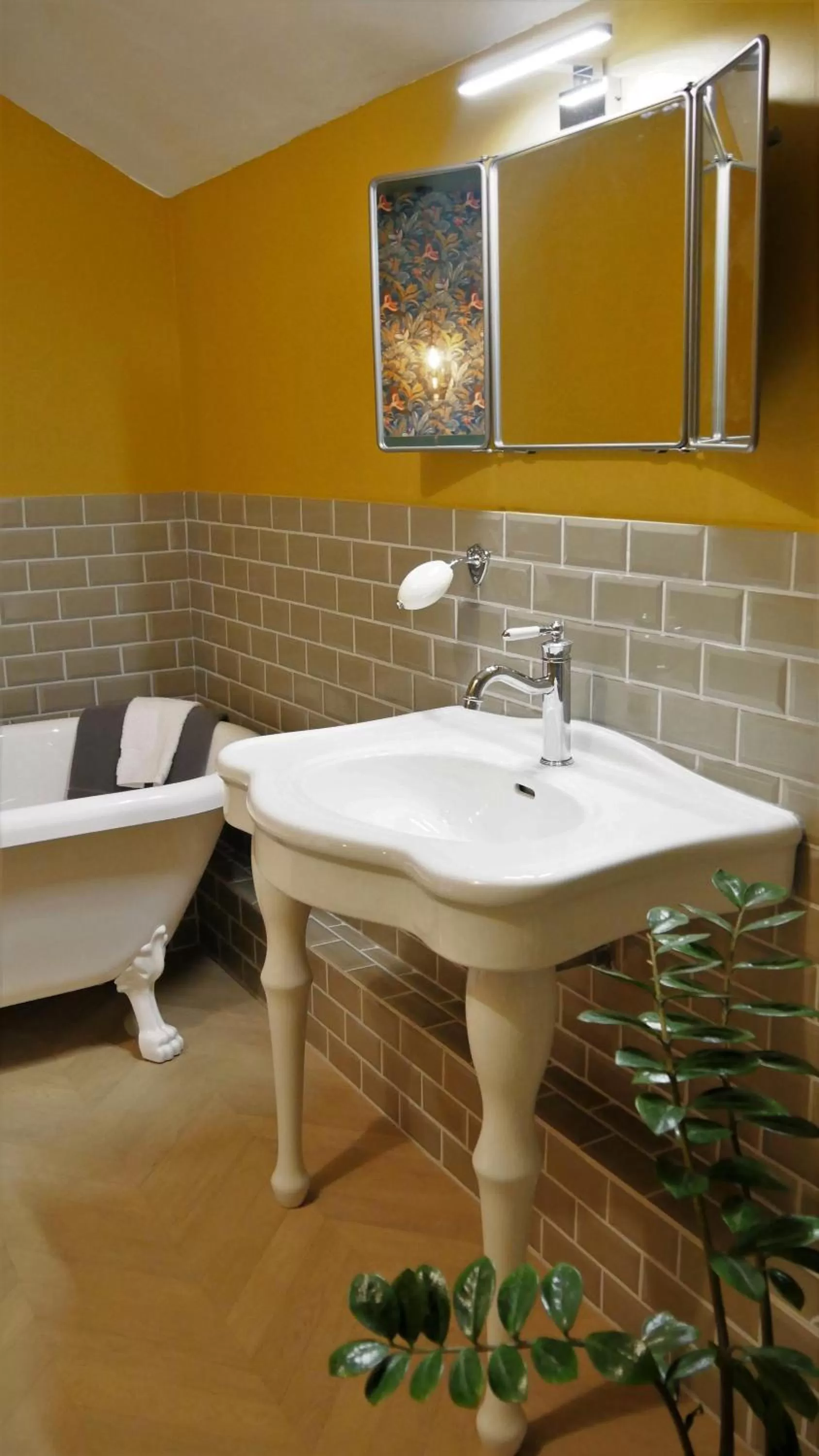 Bathroom in Chambres d'hôtes les Bruyères