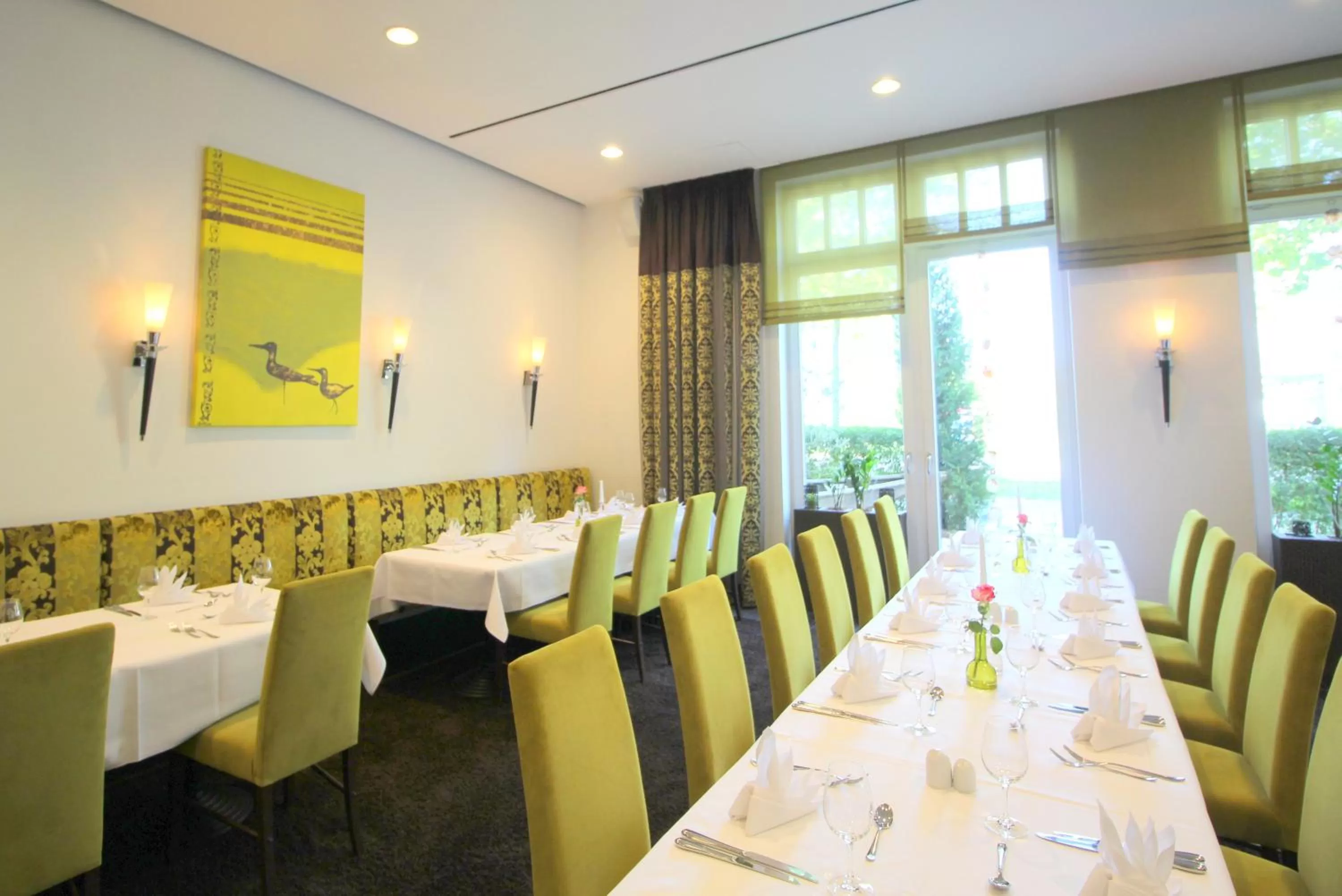 Restaurant/places to eat in Hansa Apart-Hotel Regensburg