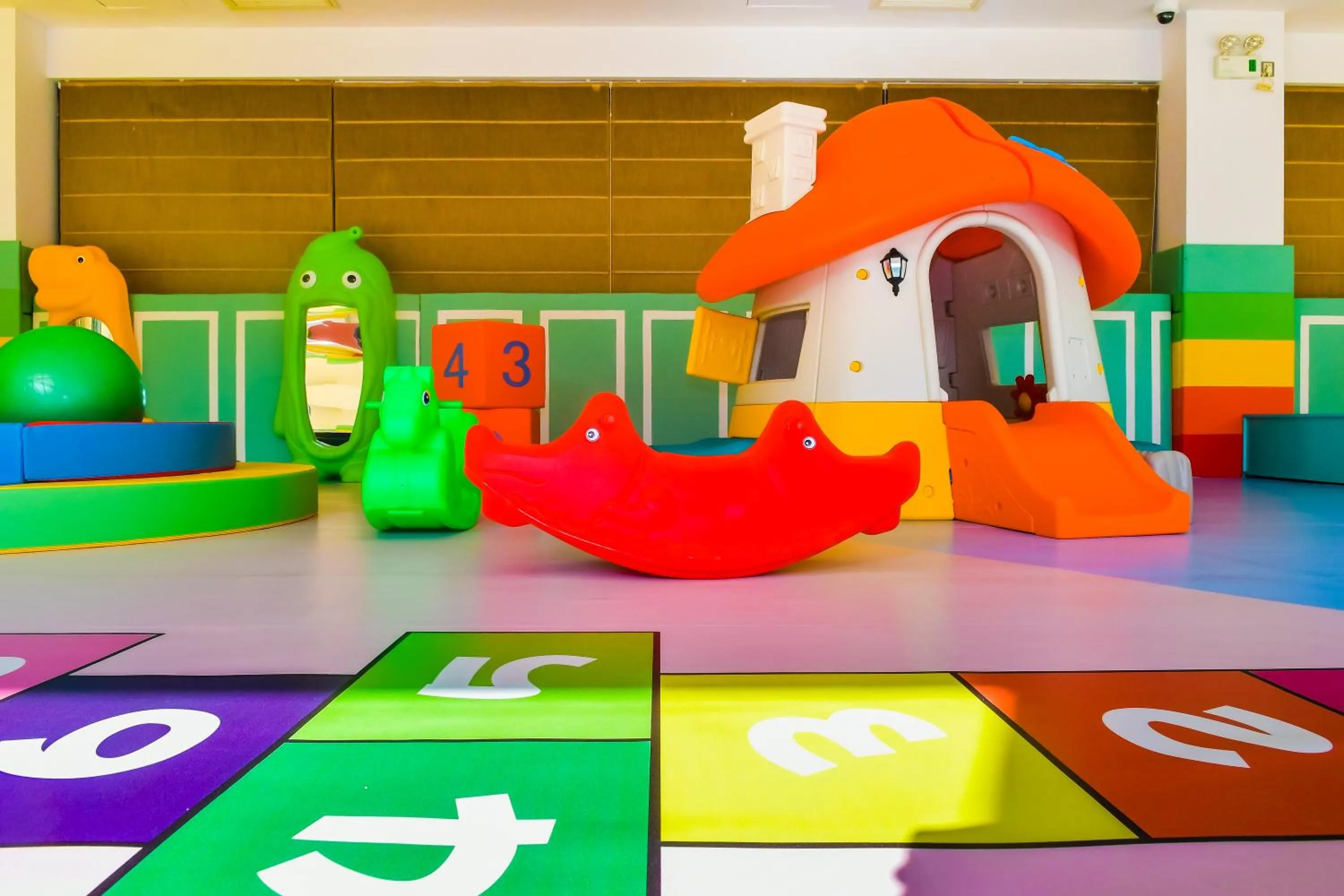 Kids's club in Xijiao State Guest Hotel