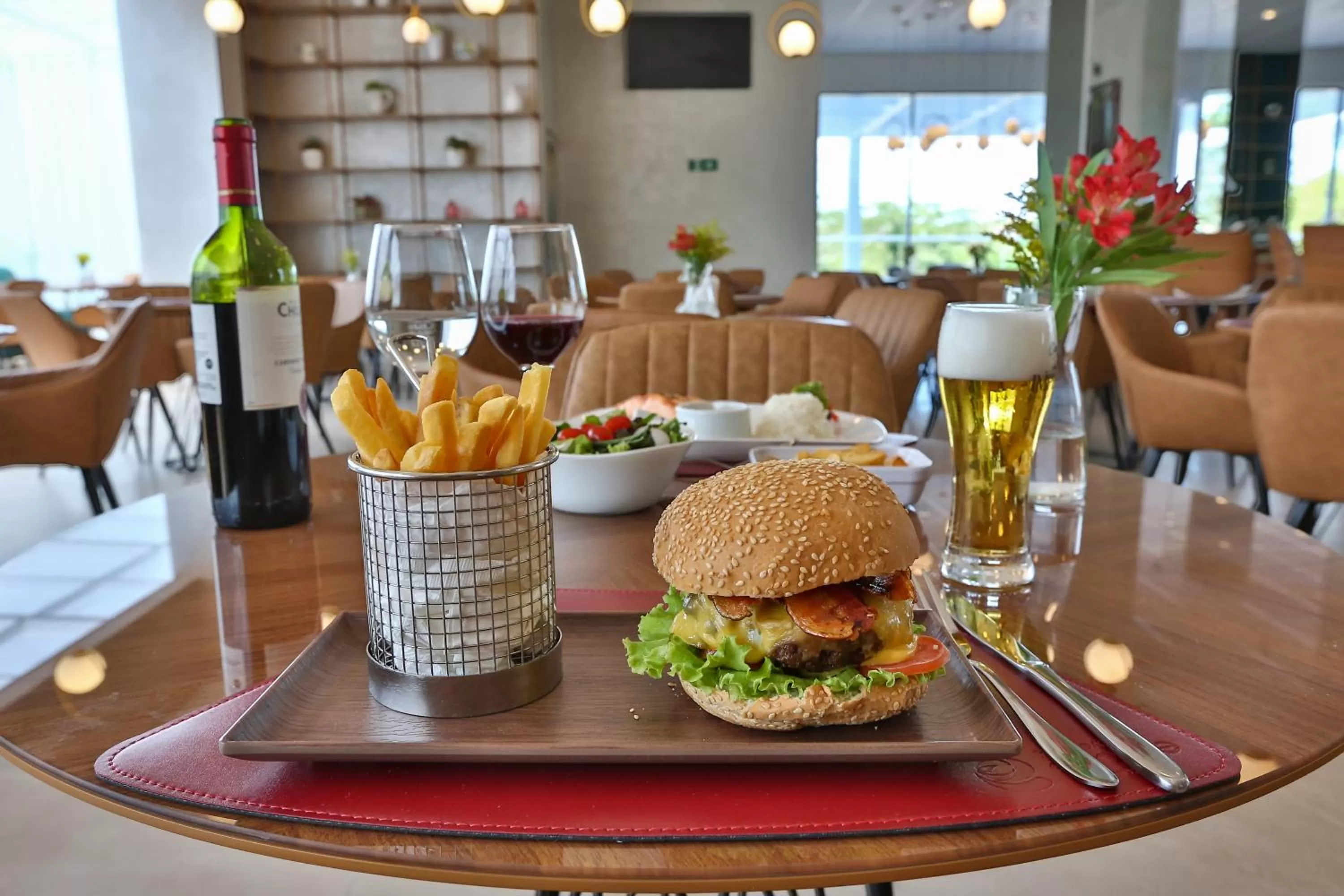 Restaurant/places to eat in Executive Inn Fernandopolis