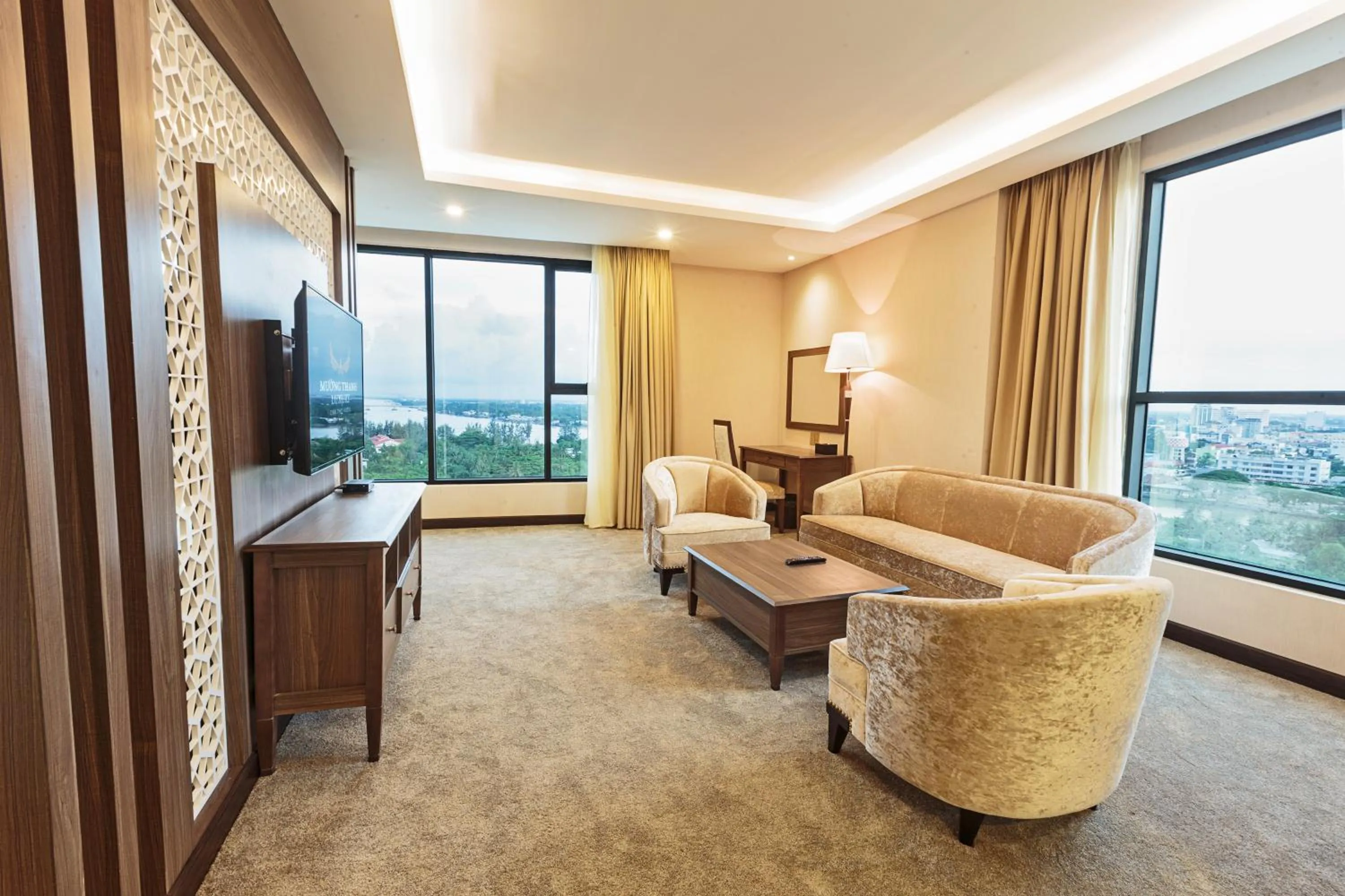 TV and multimedia in Muong Thanh Luxury Can Tho Hotel