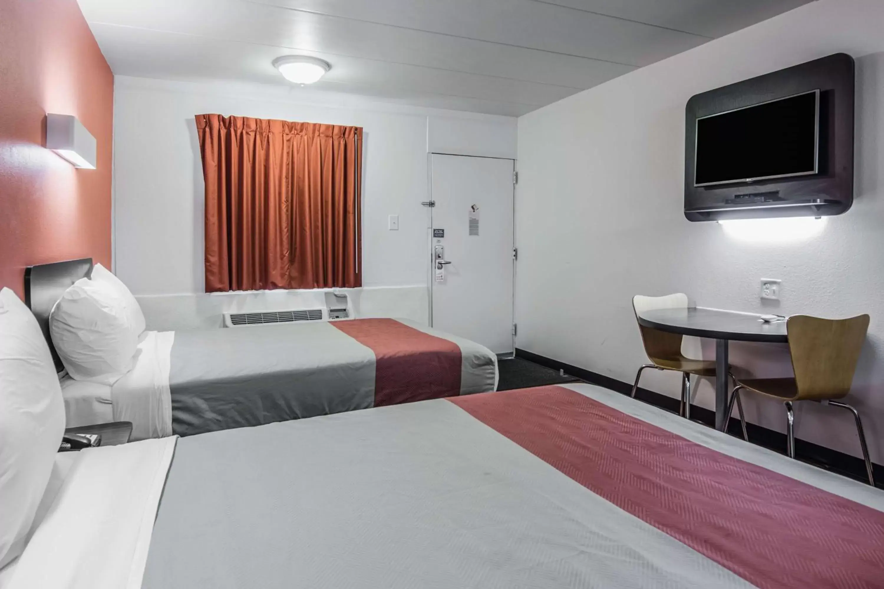 Double Room - Disability Access - Non-Smoking in Motel 6-Glassboro, NJ - Rowan University Double Room - Disability Access - Non-Smoking in Motel 6-Glassboro, NJ - Rowan University