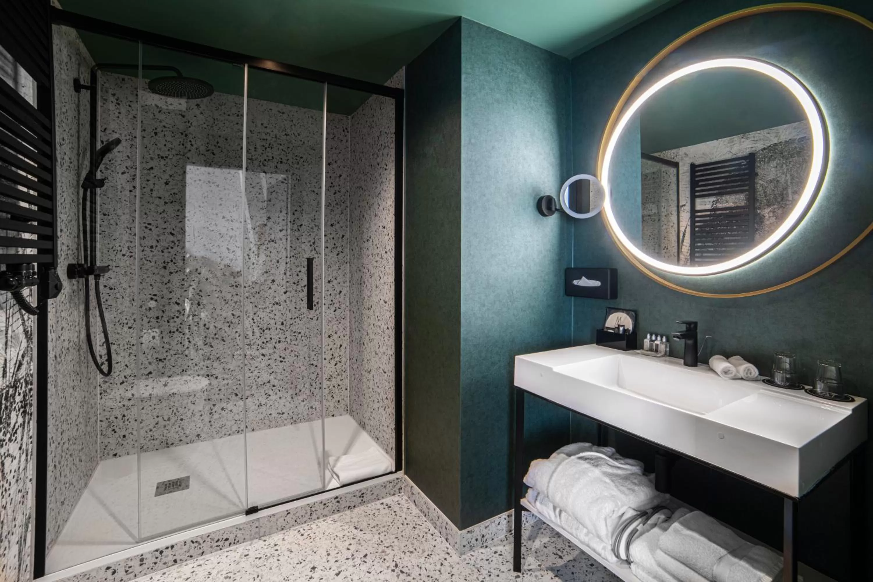 Shower in Rezydent Hotel Sopot - MGallery Collection