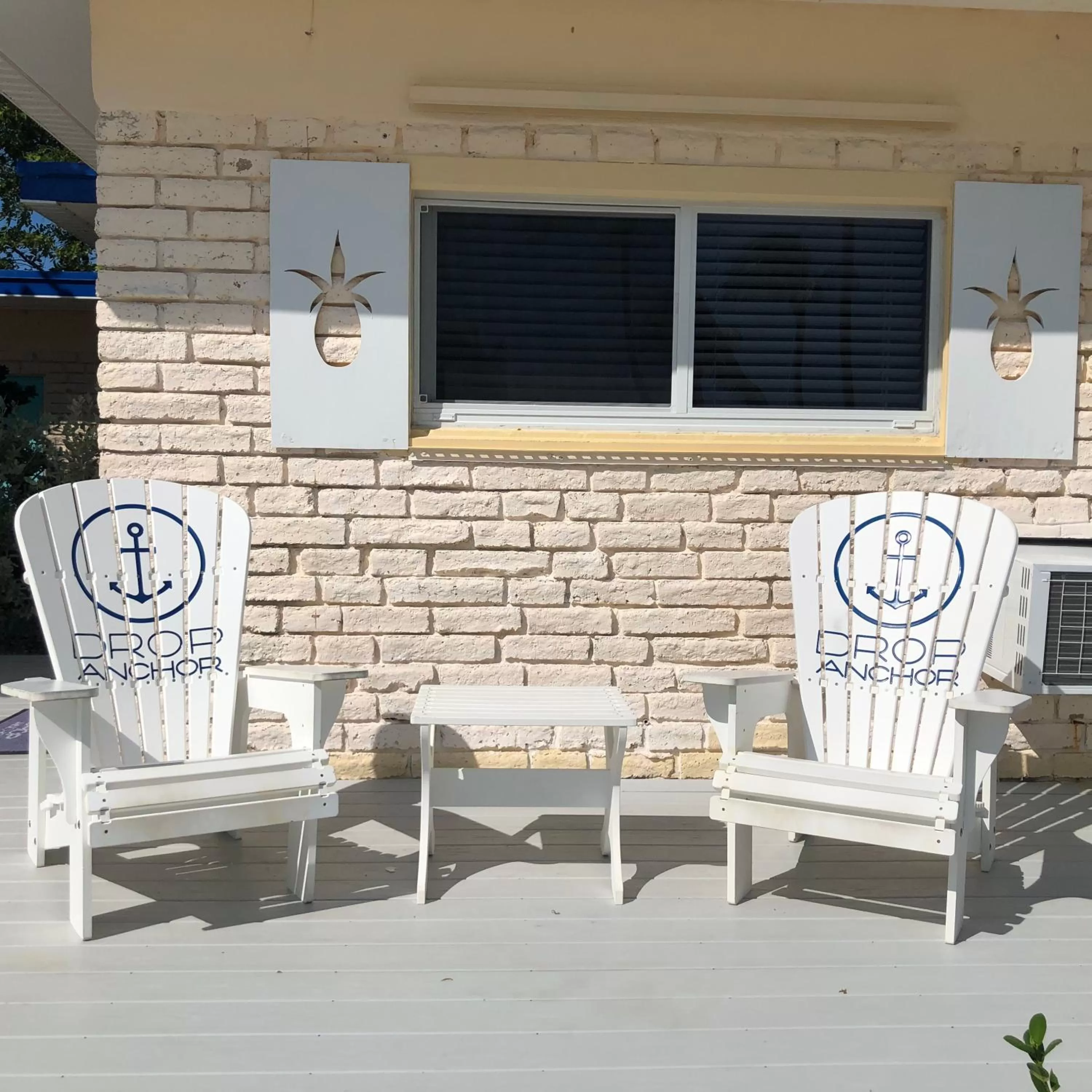 Patio in Drop Anchor Resort & Marina