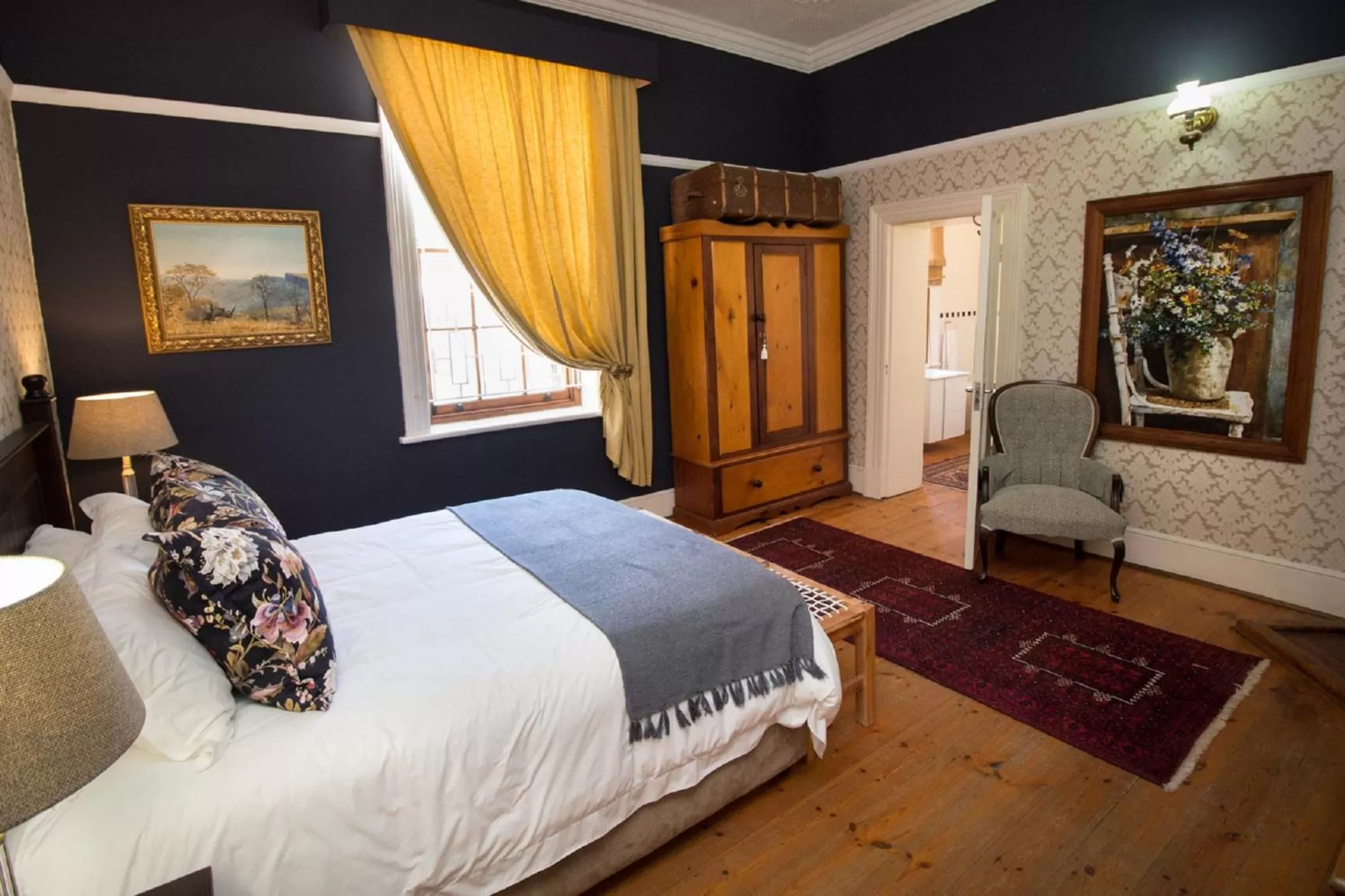 Photo of the whole room in Airlies Historical Guest House