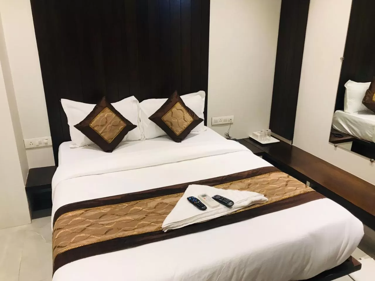 Bed in Hotel Flora Suites - Fort