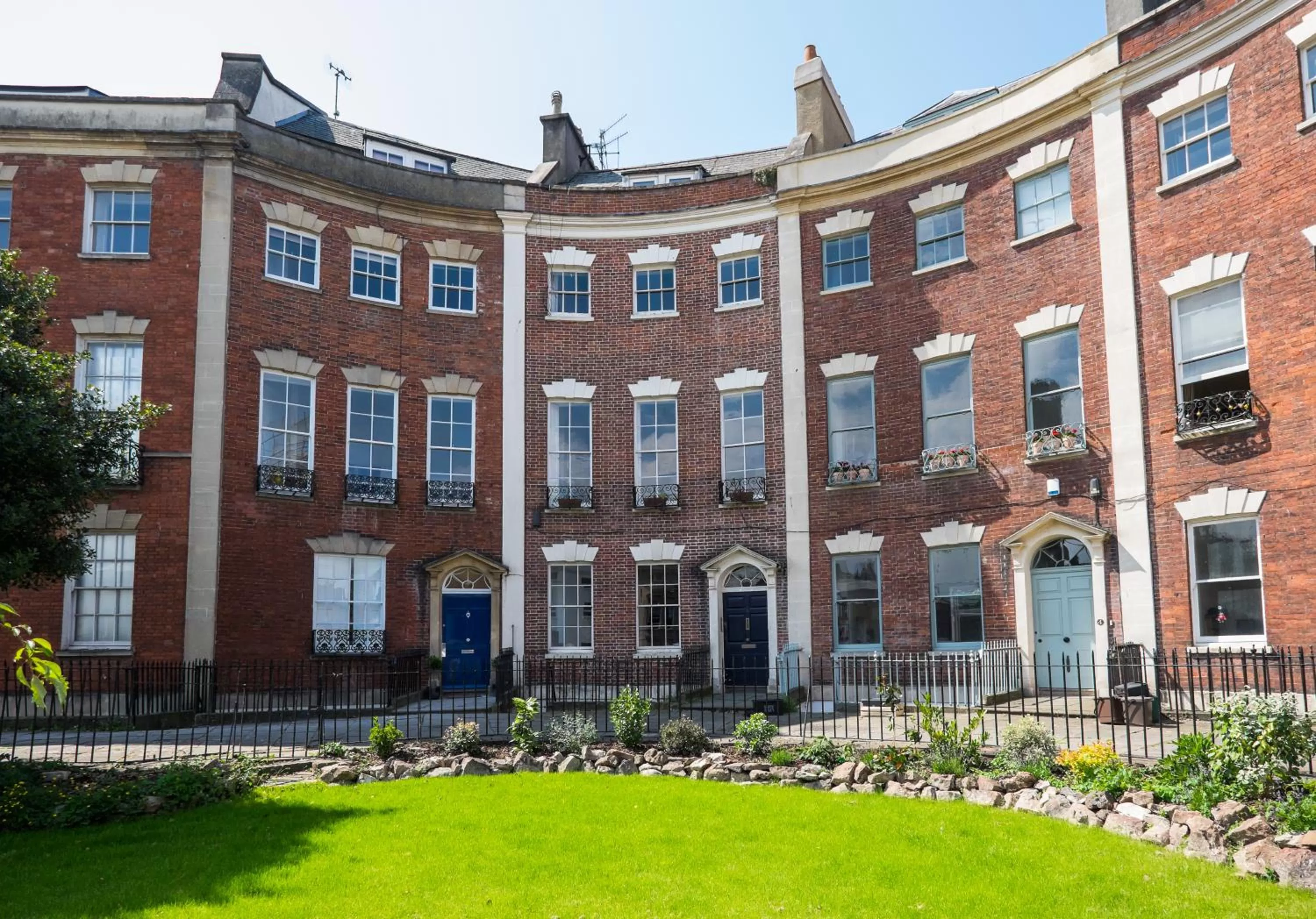 Property Building in Berkeley Suites