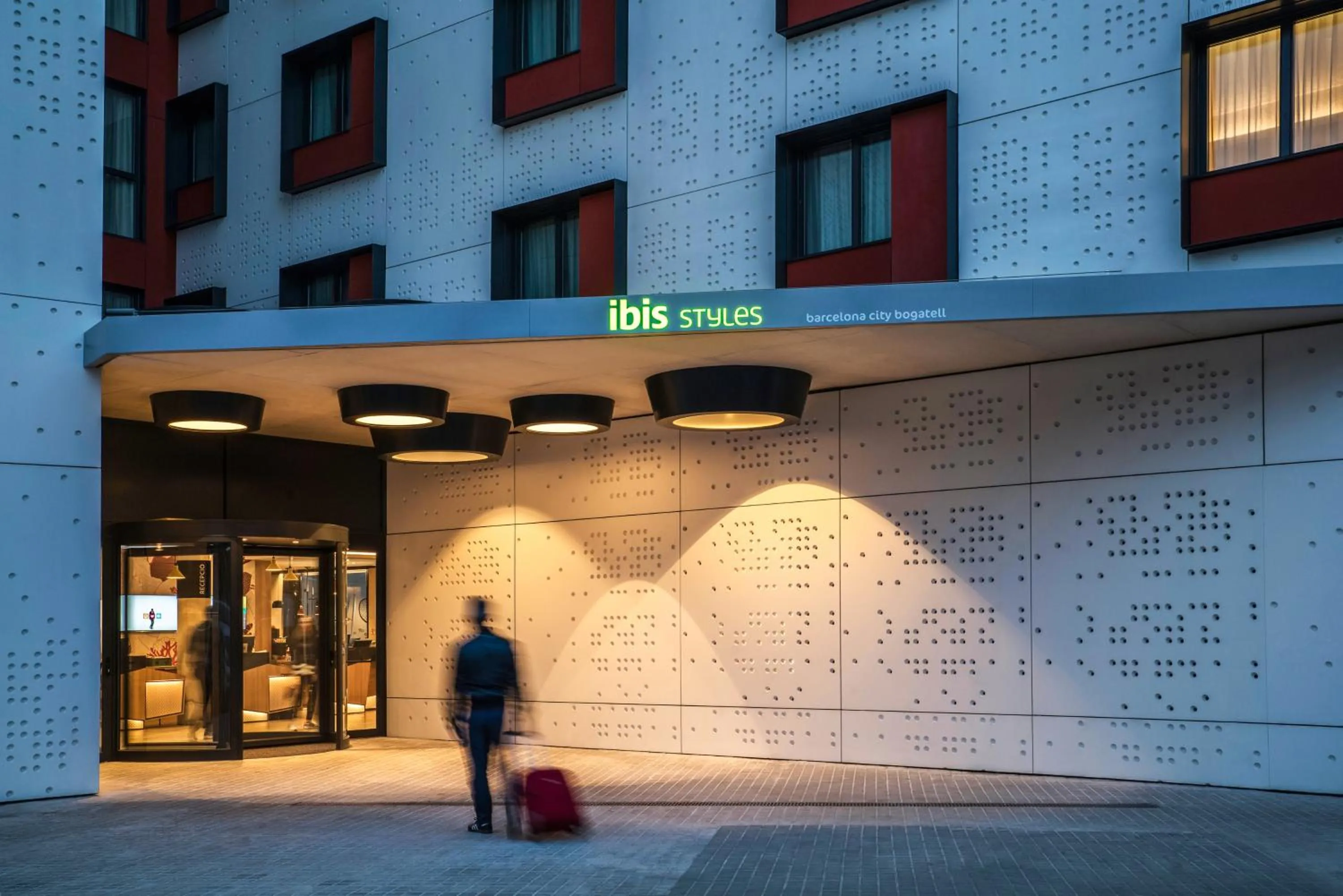 Property building in ibis Styles Barcelona City Bogatell