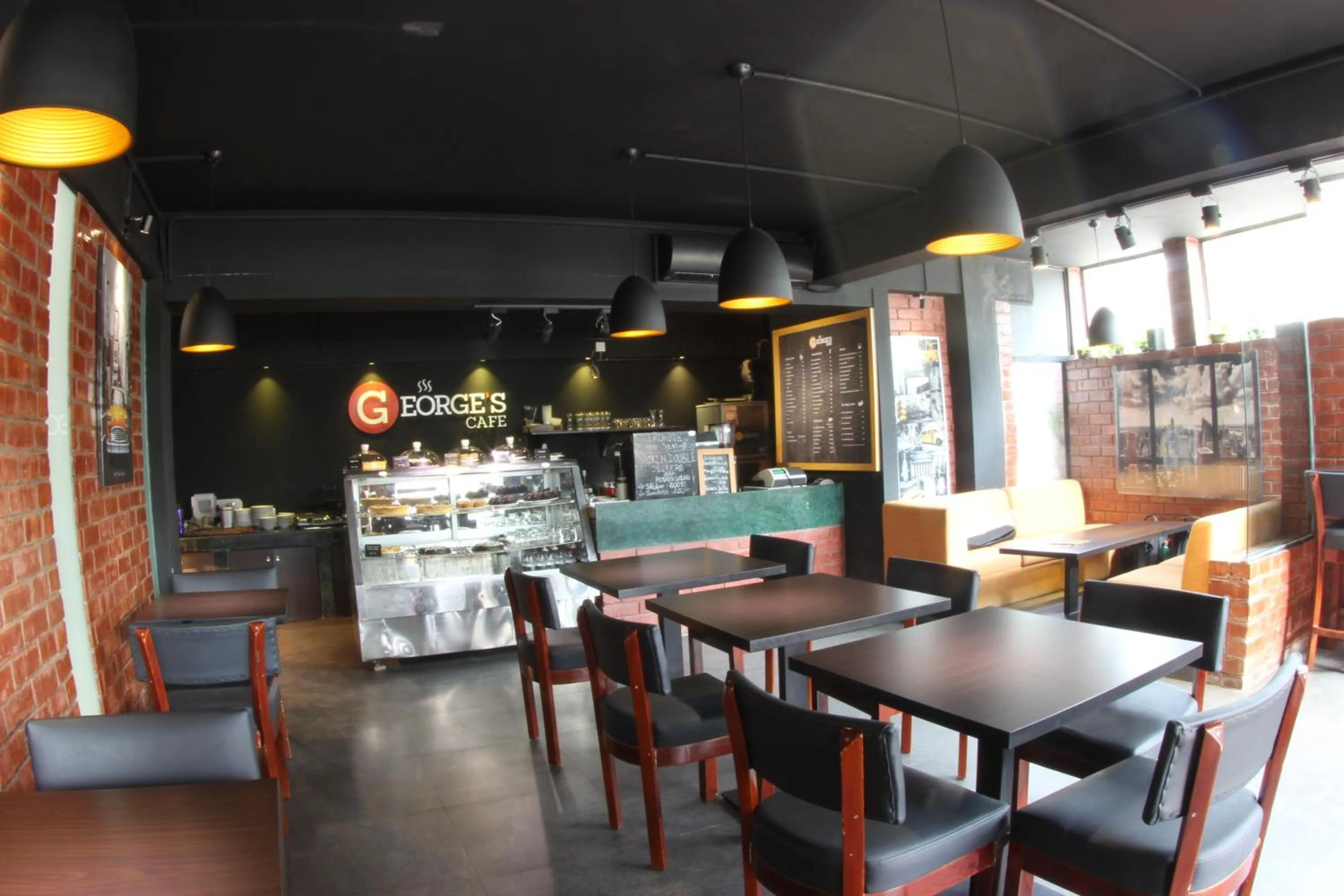 Restaurant/places to eat in Richmond Hotel & Suites