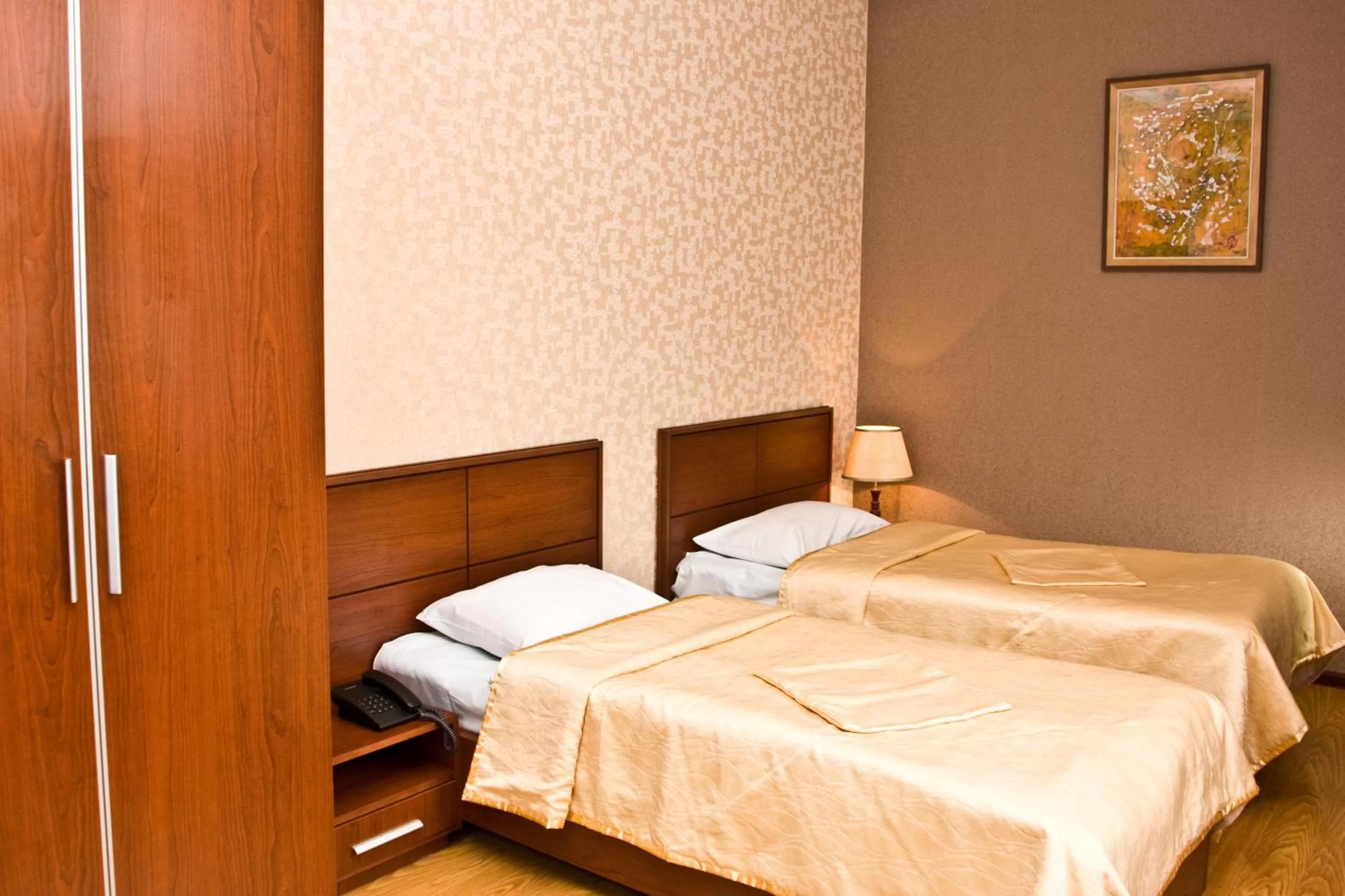 Bedroom, Bed in Laguna Hotel