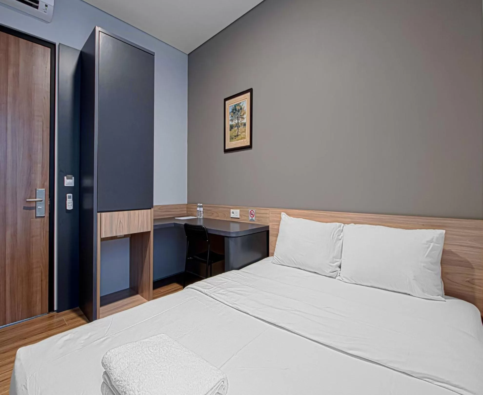 Bedroom, Bed in M Studio Karawaci