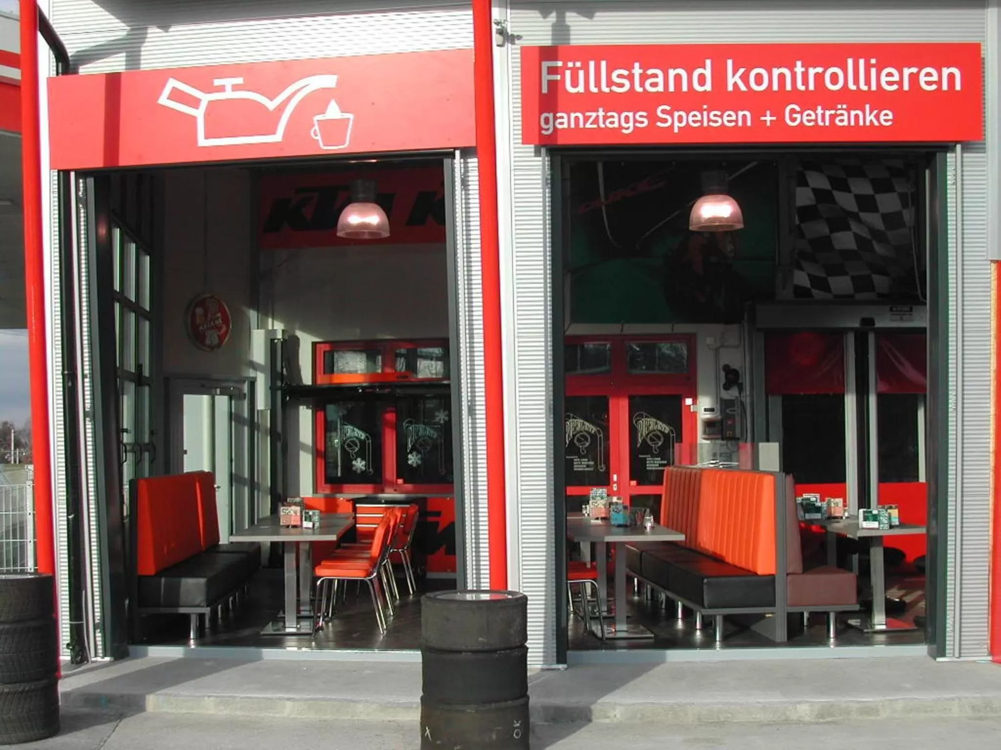 Restaurant/places to eat in FairSleep Avia Motel Gmünd